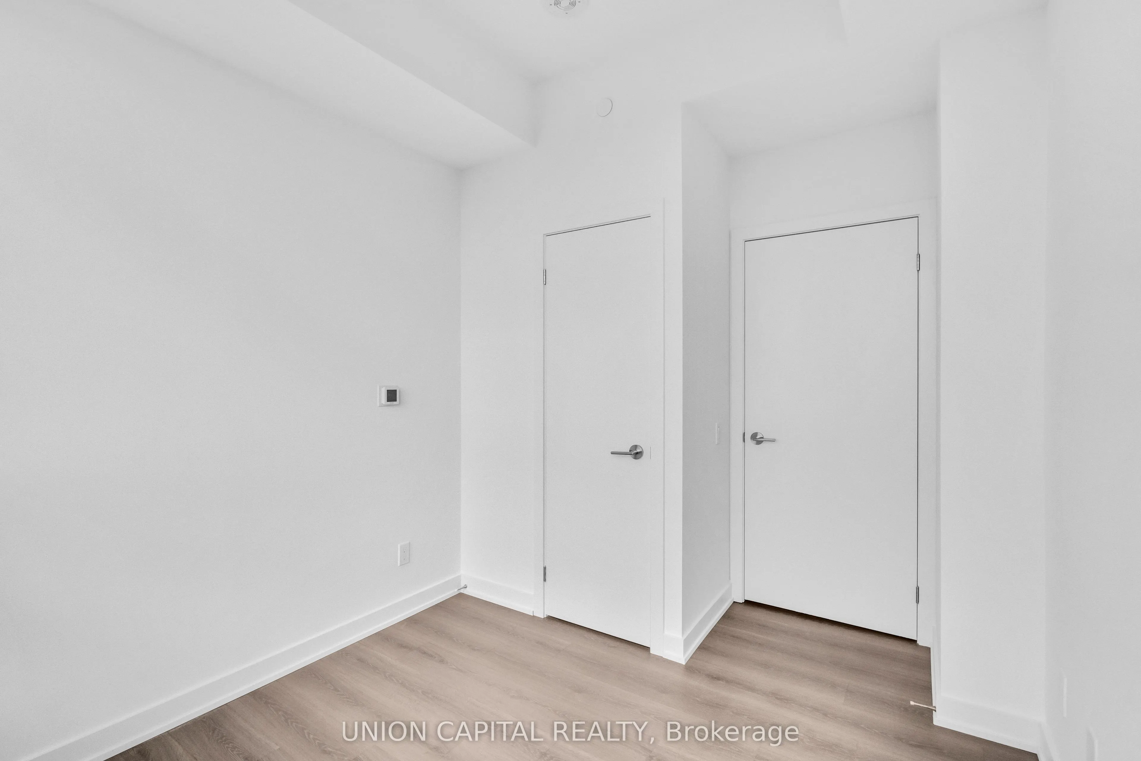 8 WELLESLEY ST W Street, #LPH02
