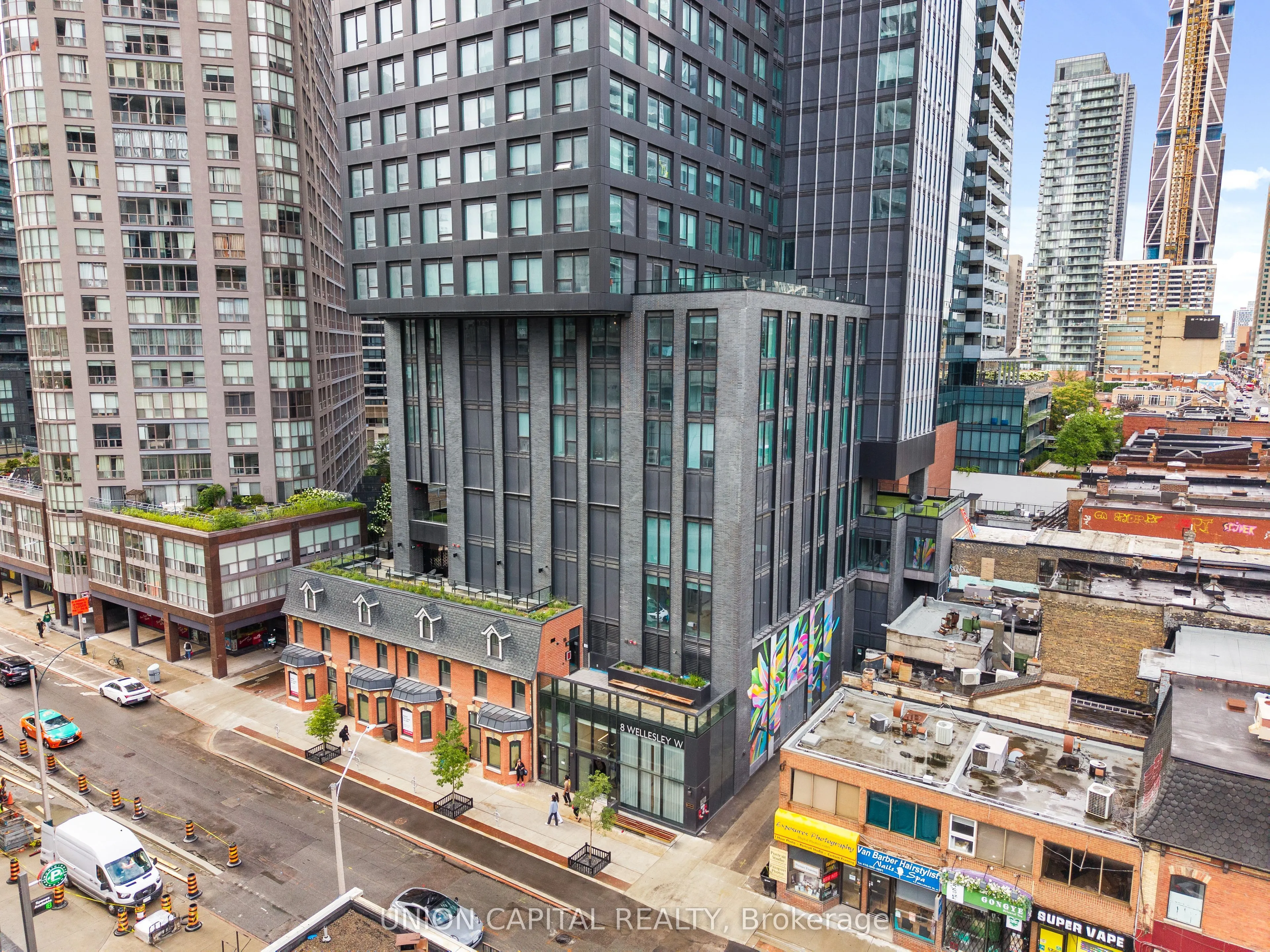 8 WELLESLEY ST W Street, #LPH02