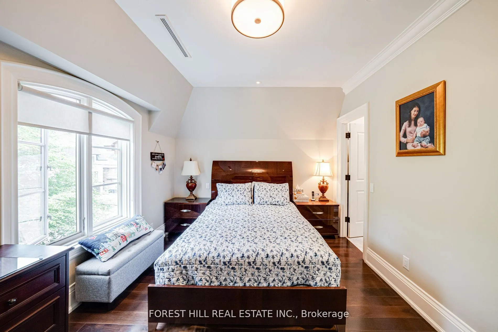 669 Bedford Park Avenue