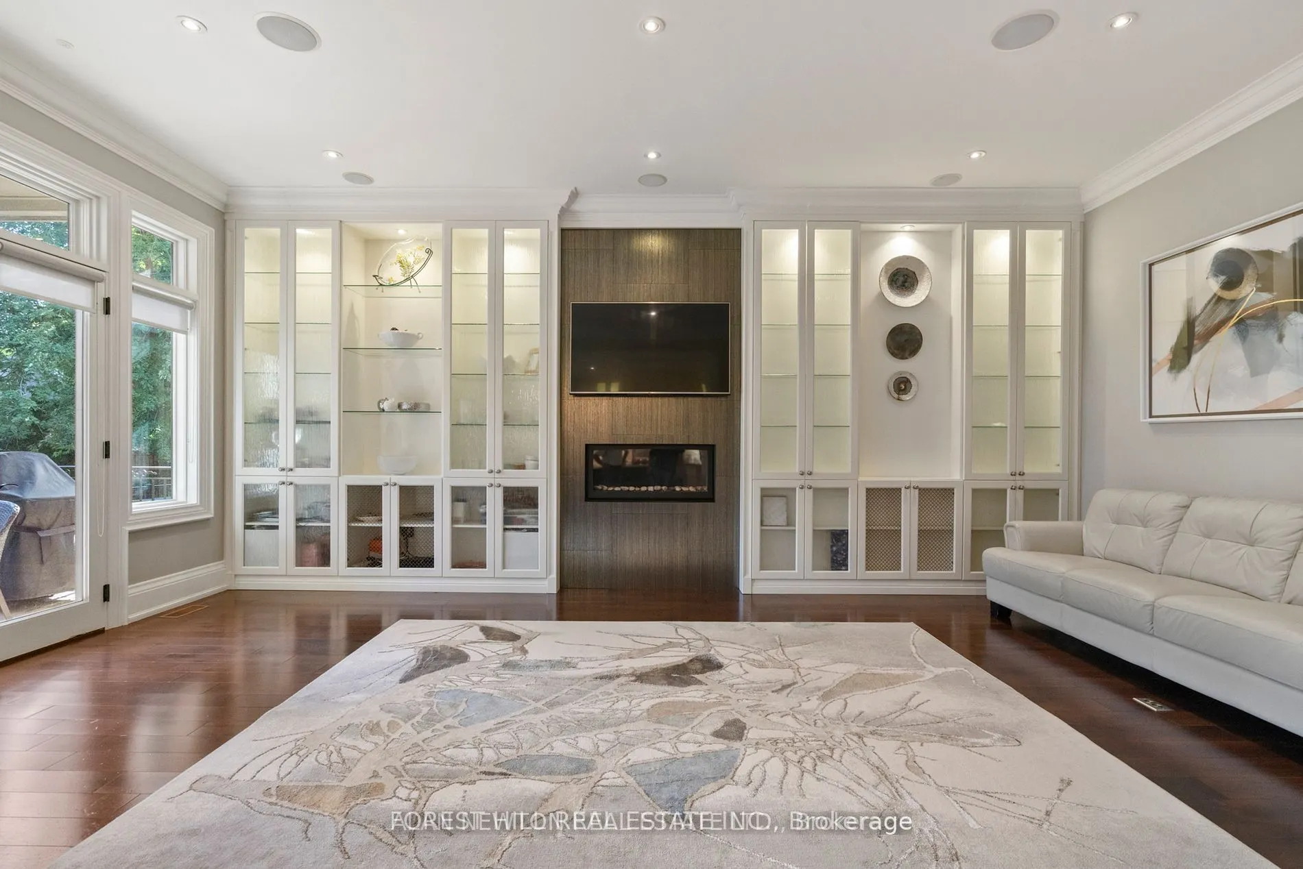 669 Bedford Park Avenue