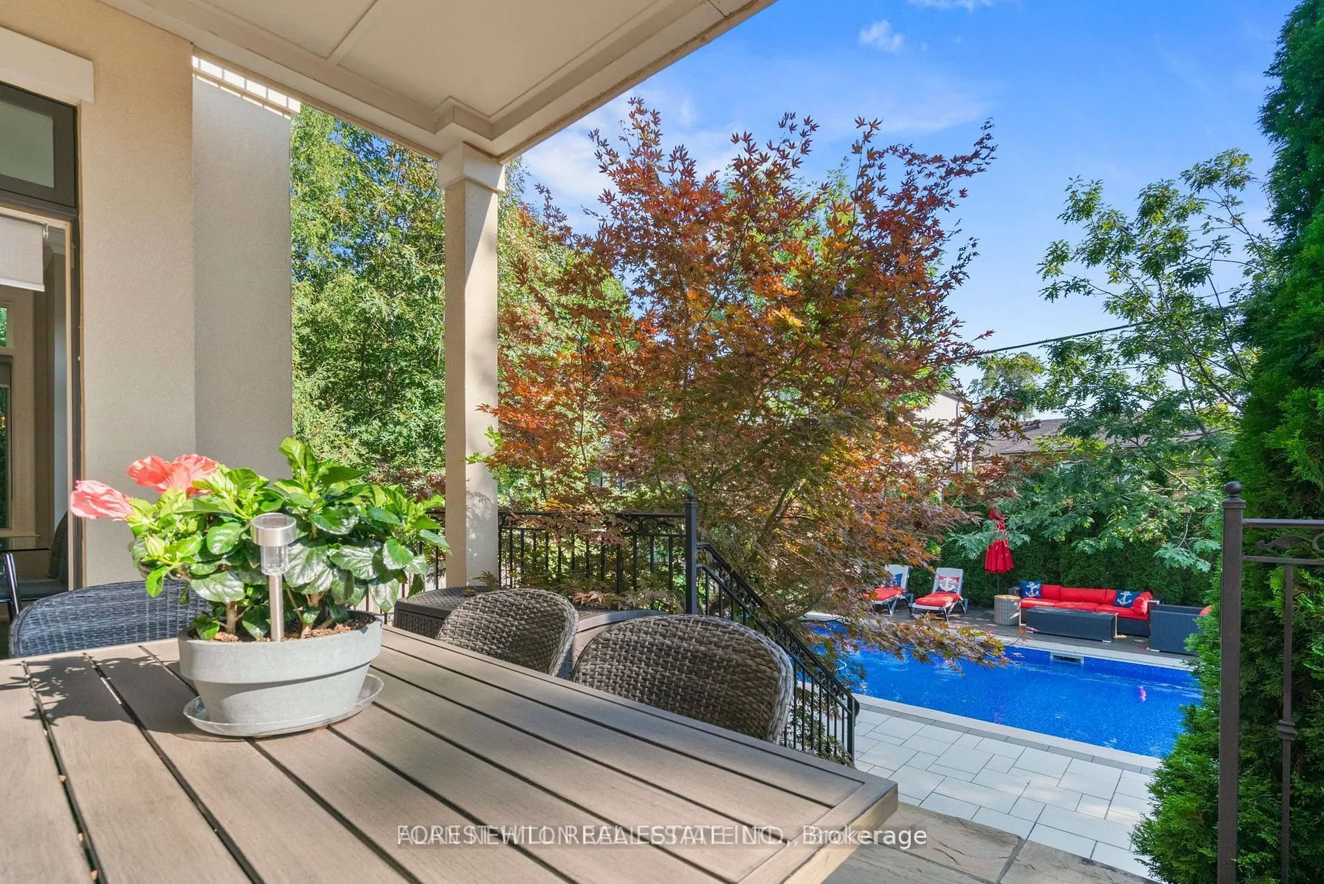 669 Bedford Park Avenue