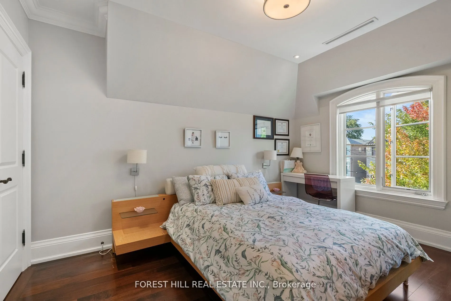 669 Bedford Park Avenue