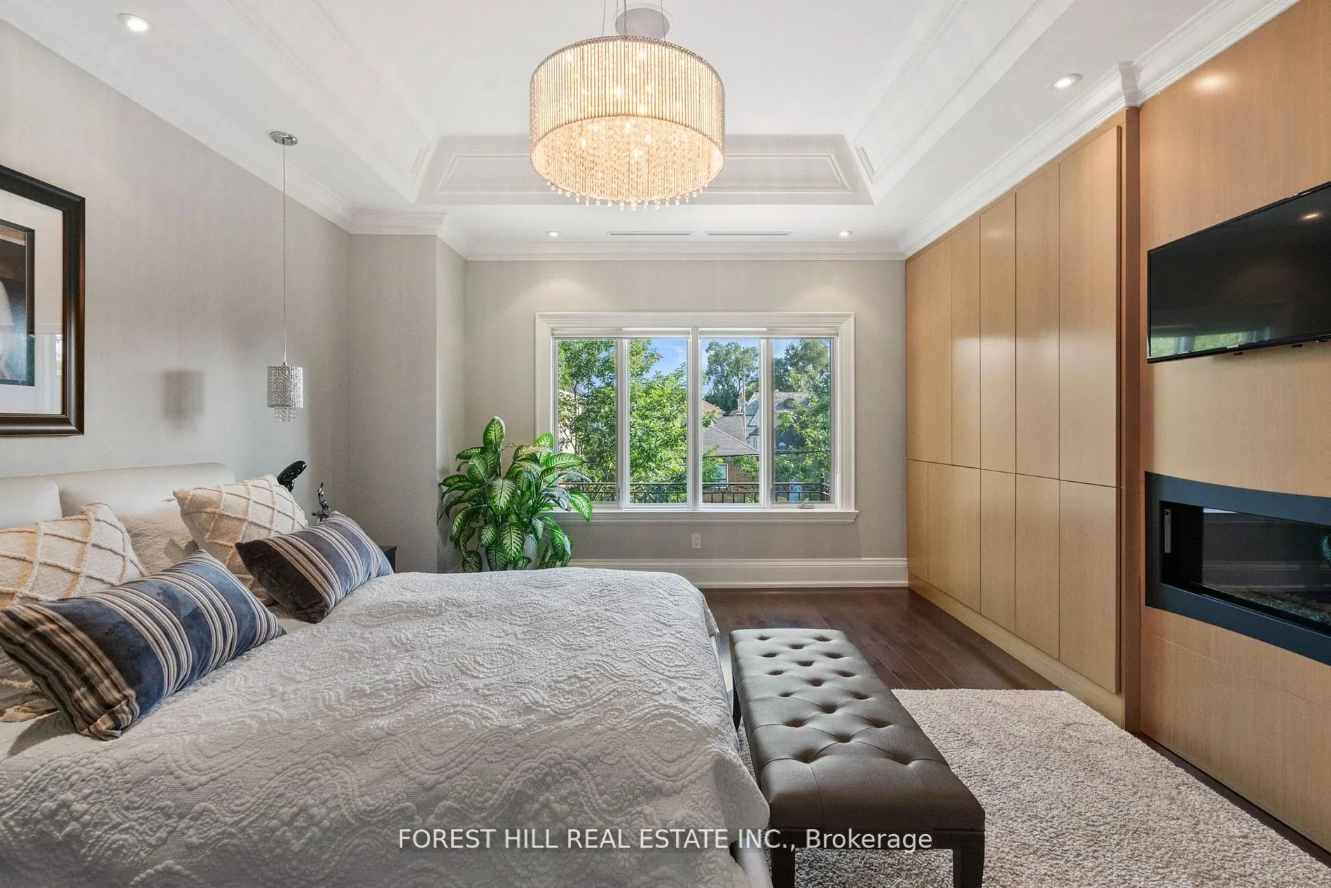 669 Bedford Park Avenue