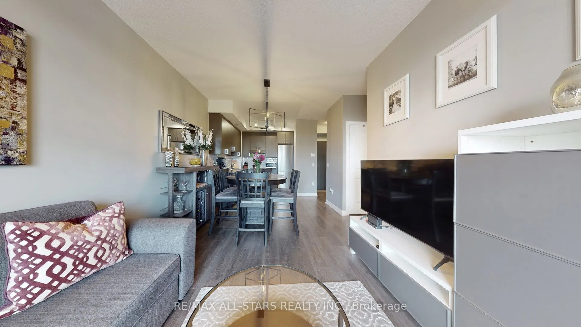 50 Ann O'Reilly Road N, #427