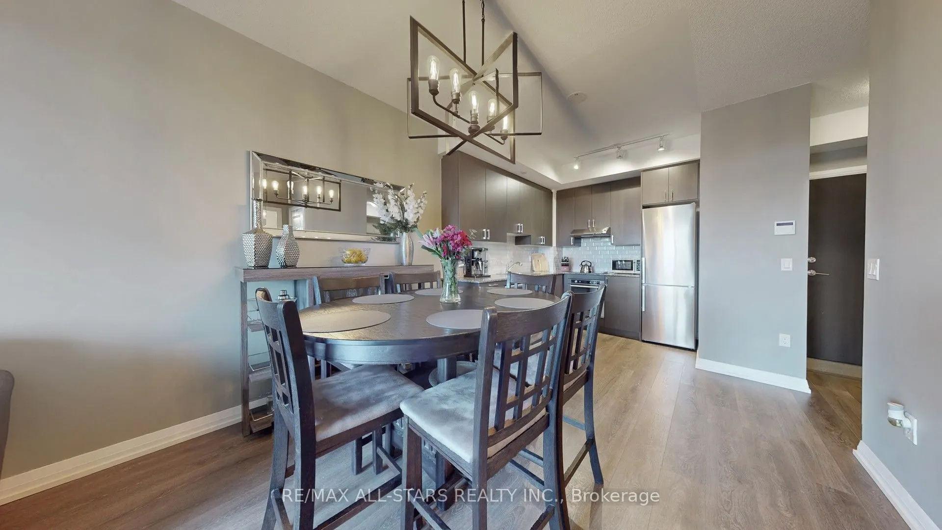50 Ann O'Reilly Road N, #427