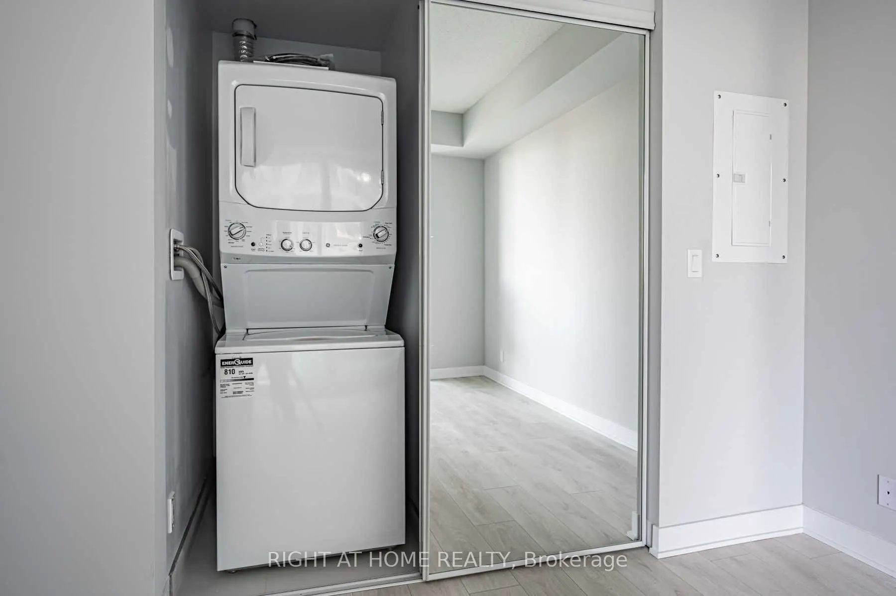 2221 Yonge Street, #5106