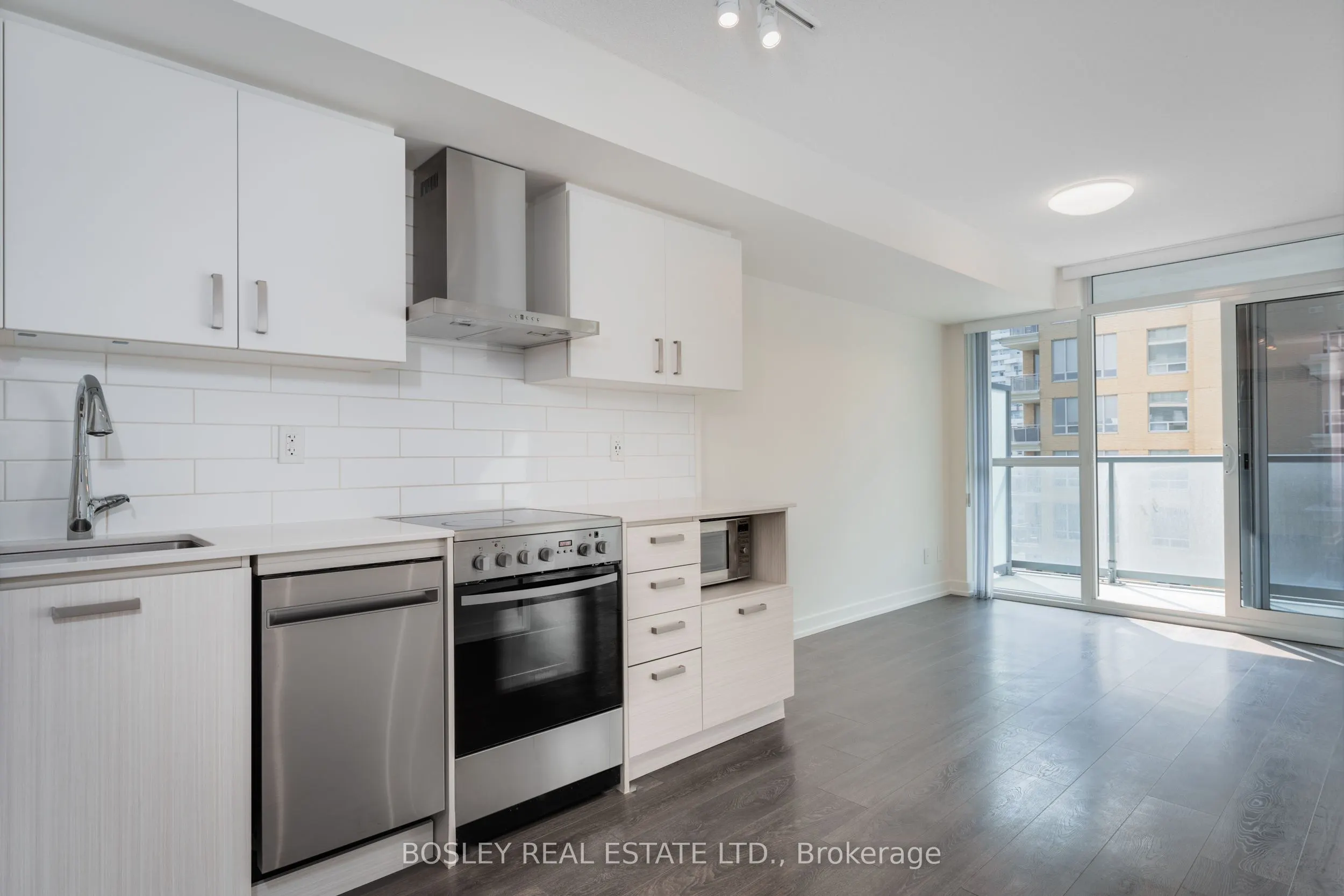 125 Redpath Avenue