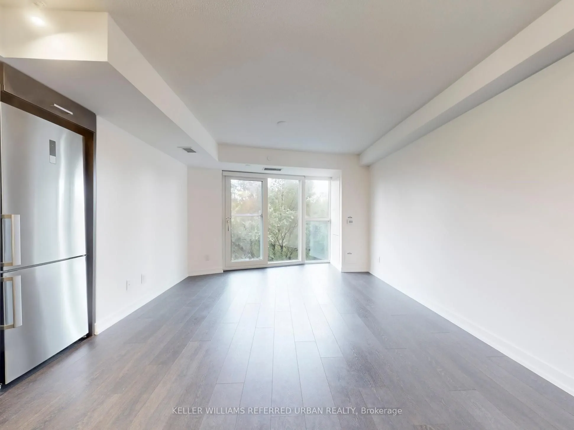219 Dundas Street E, #601