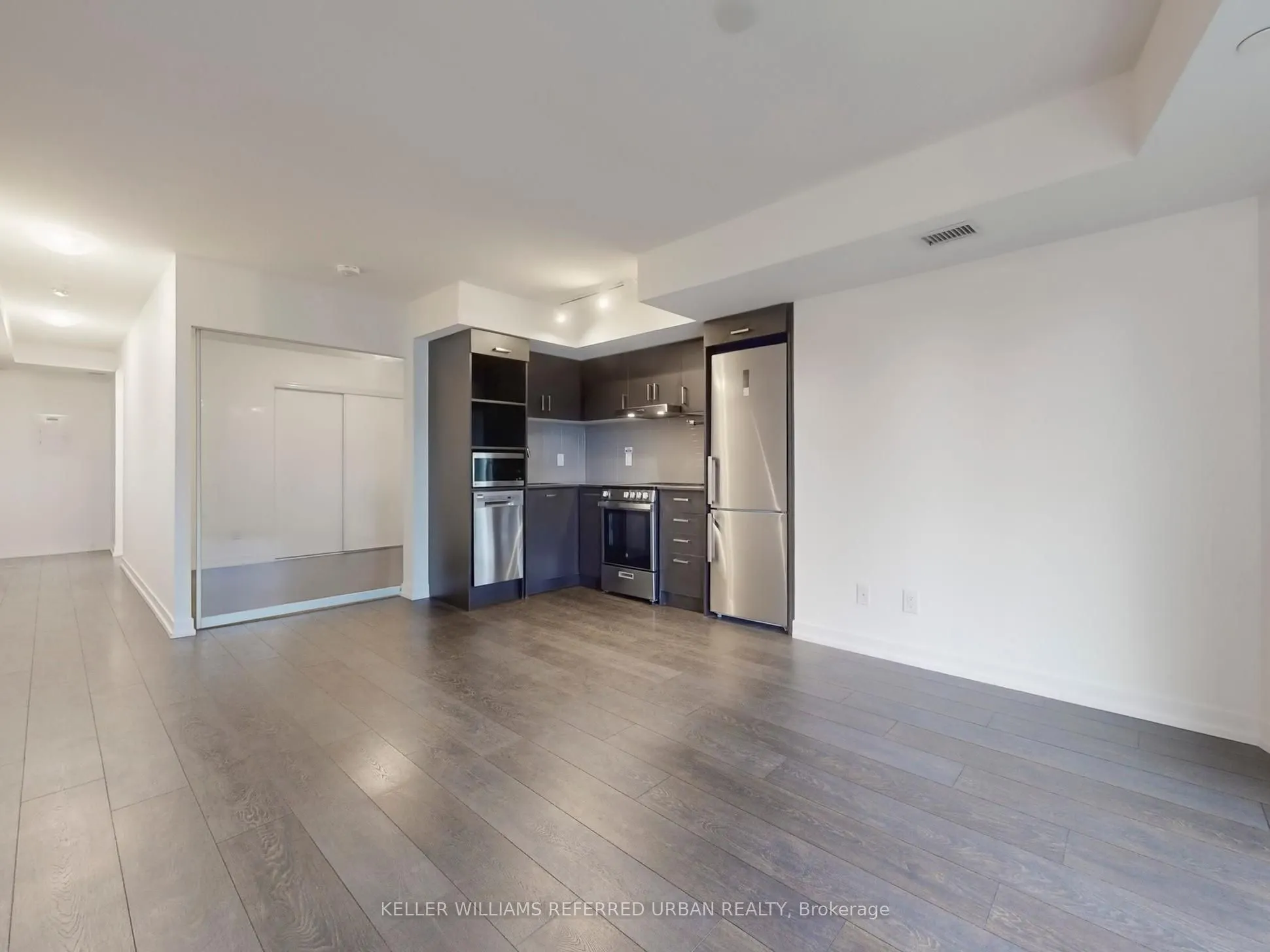 219 Dundas Street E, #601