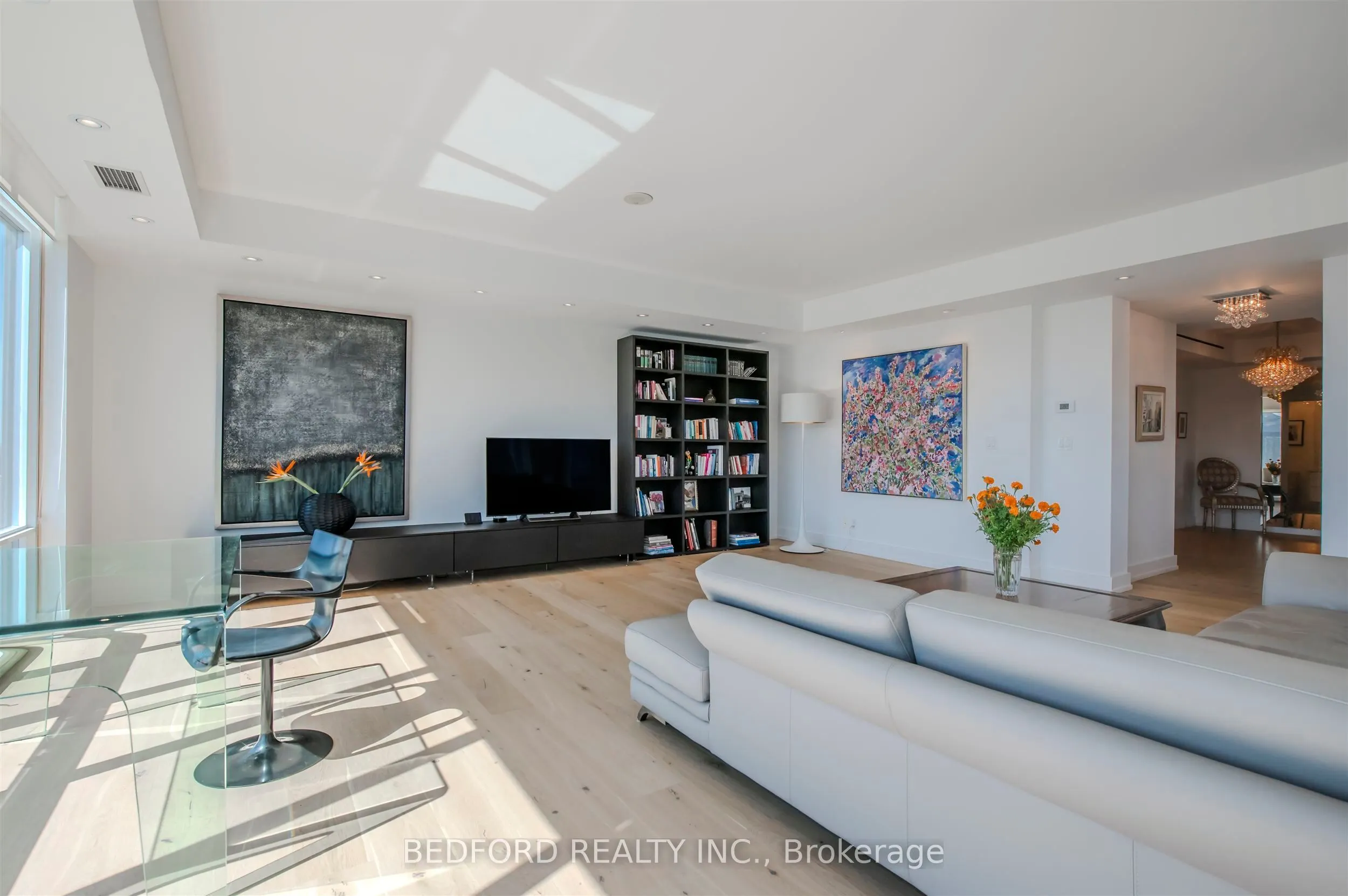 1 Bedford Road, #2001