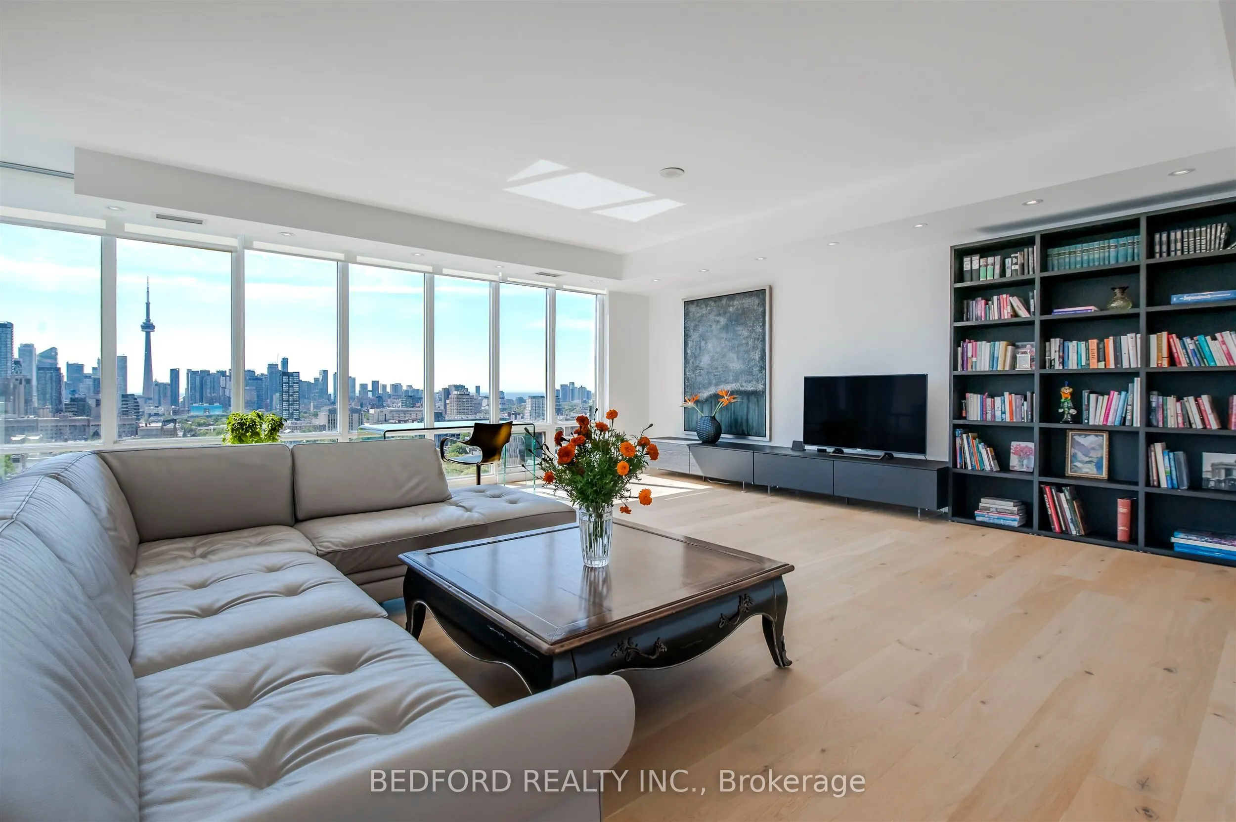 1 Bedford Road, #2001