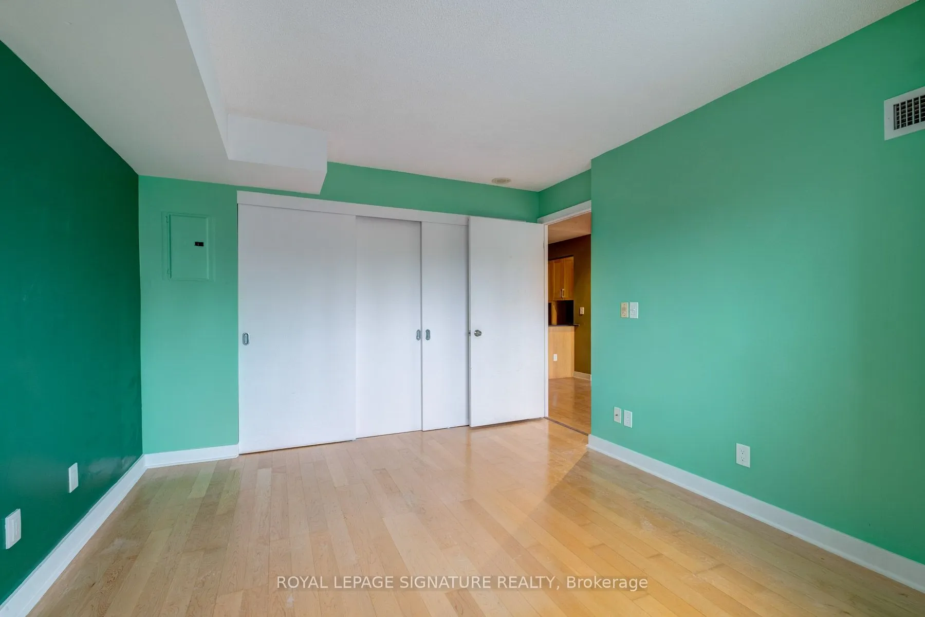 255 Richmond Street E, #1505
