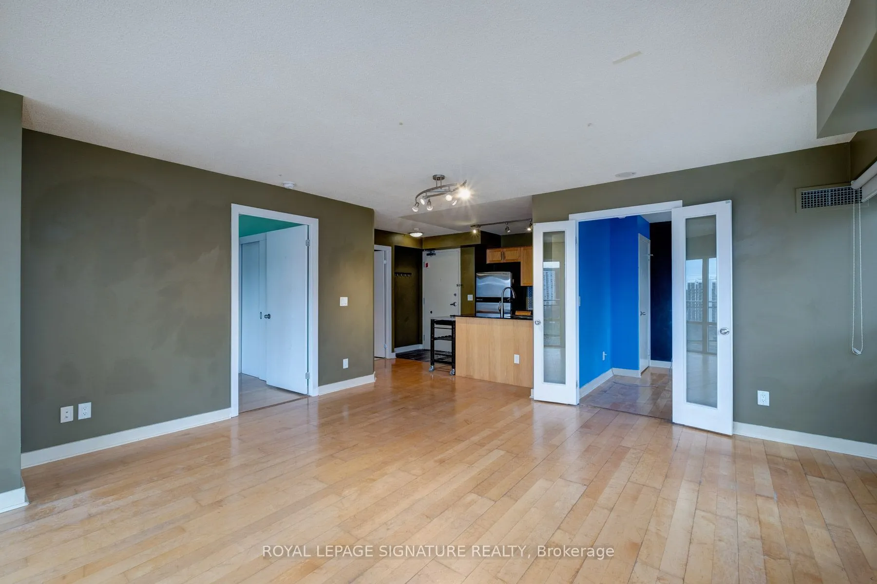 255 Richmond Street E, #1505