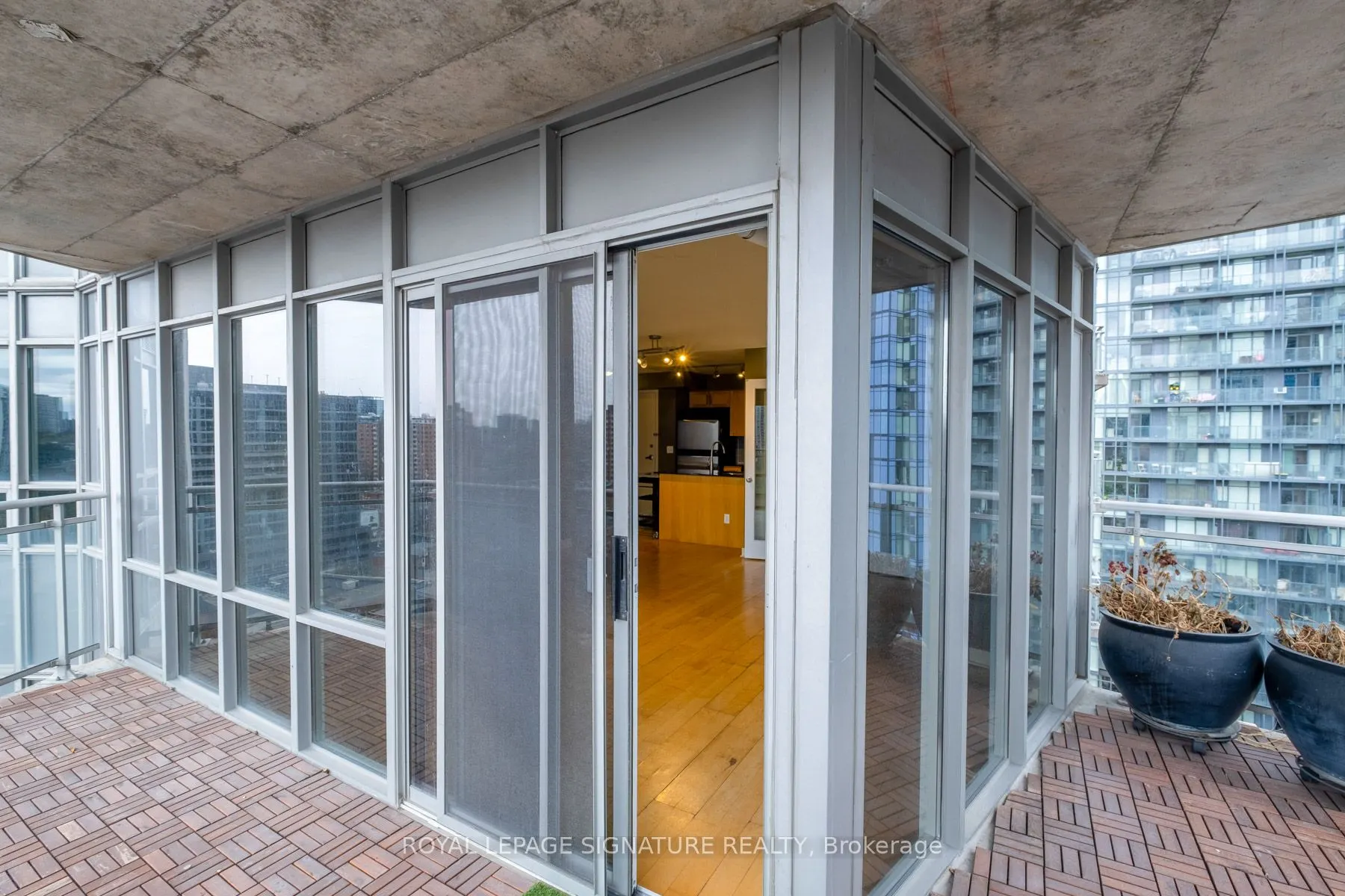 255 Richmond Street E, #1505