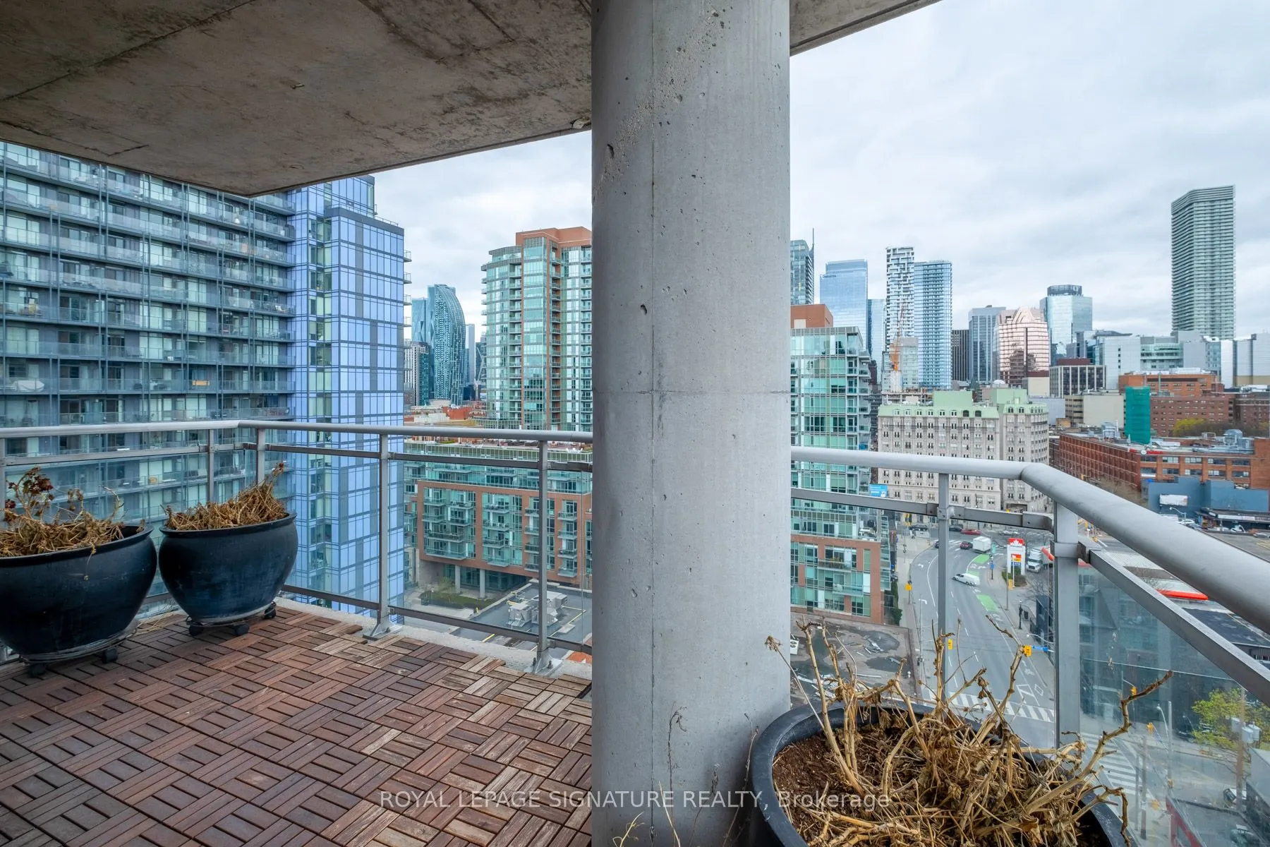255 Richmond Street E, #1505