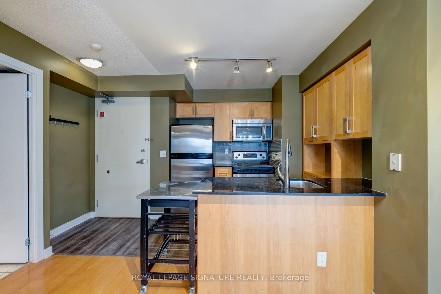 255 Richmond Street E, #1505