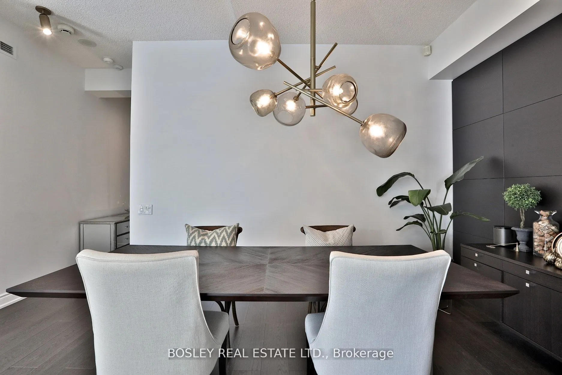 500 Queens Quay W, #208W