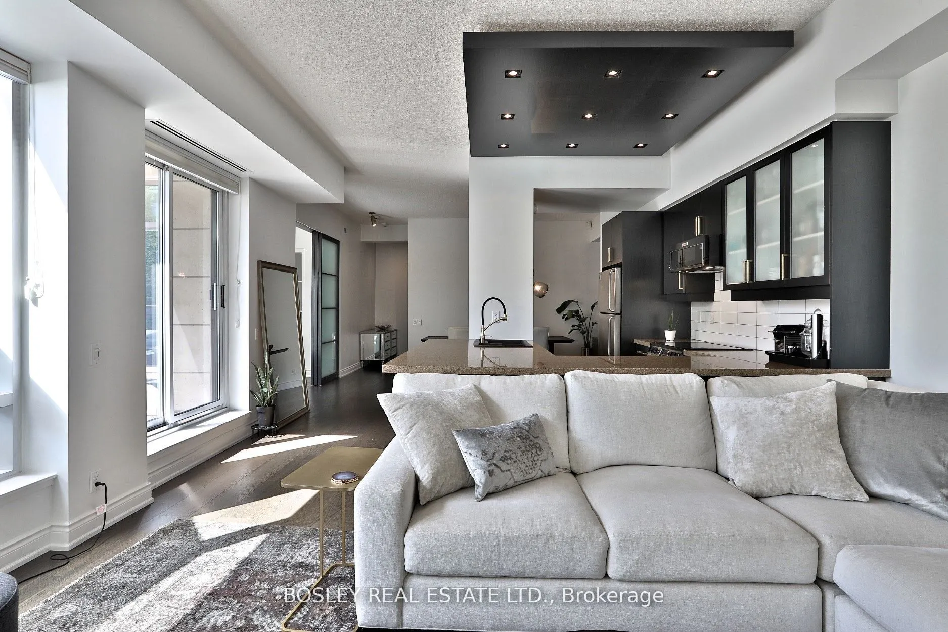500 Queens Quay W, #208W