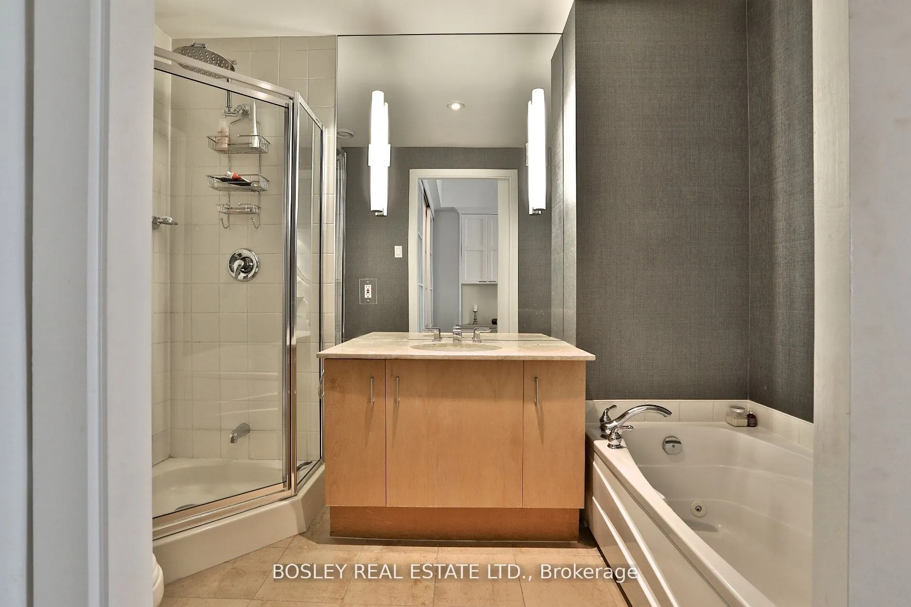 500 Queens Quay W, #208W