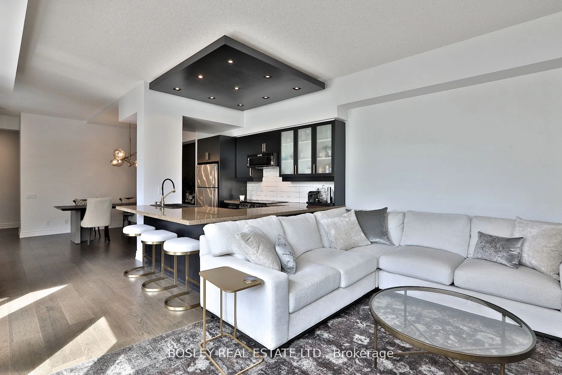 500 Queens Quay W, #208W