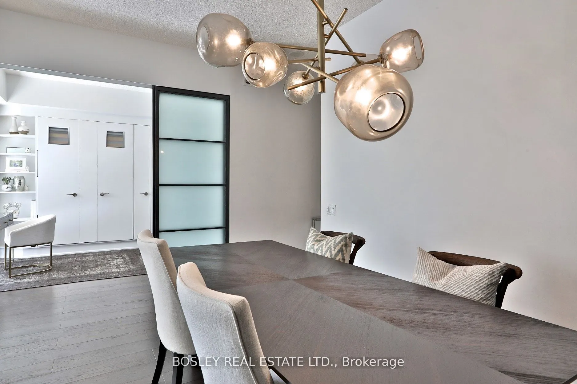 500 Queens Quay W, #208W