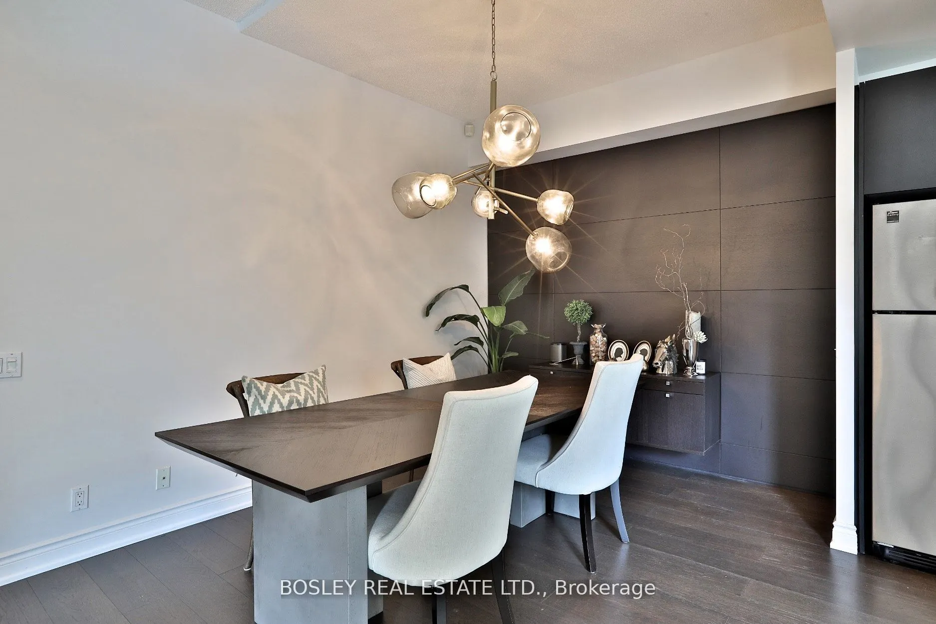 500 Queens Quay W, #208W