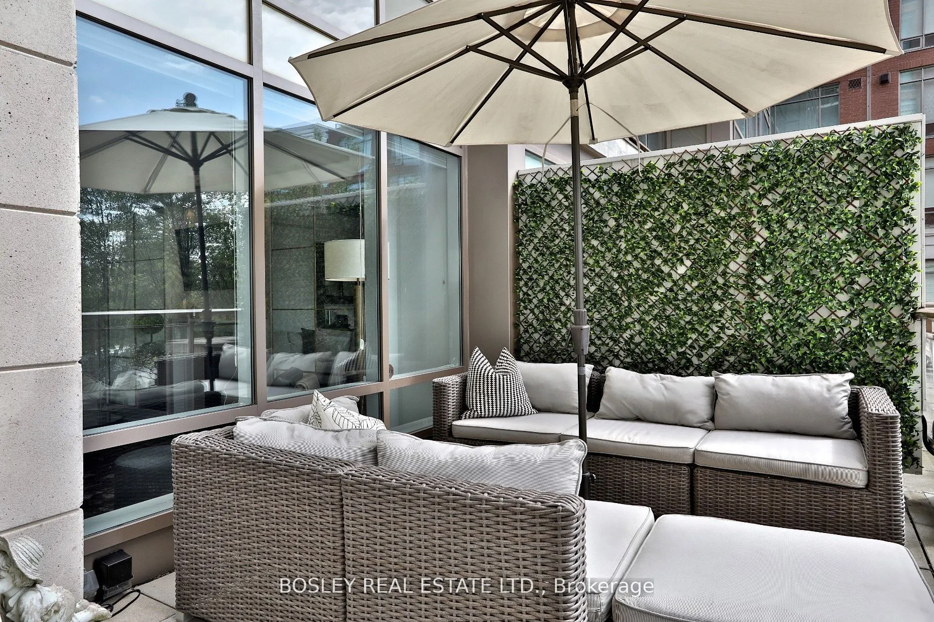 500 Queens Quay W, #208W