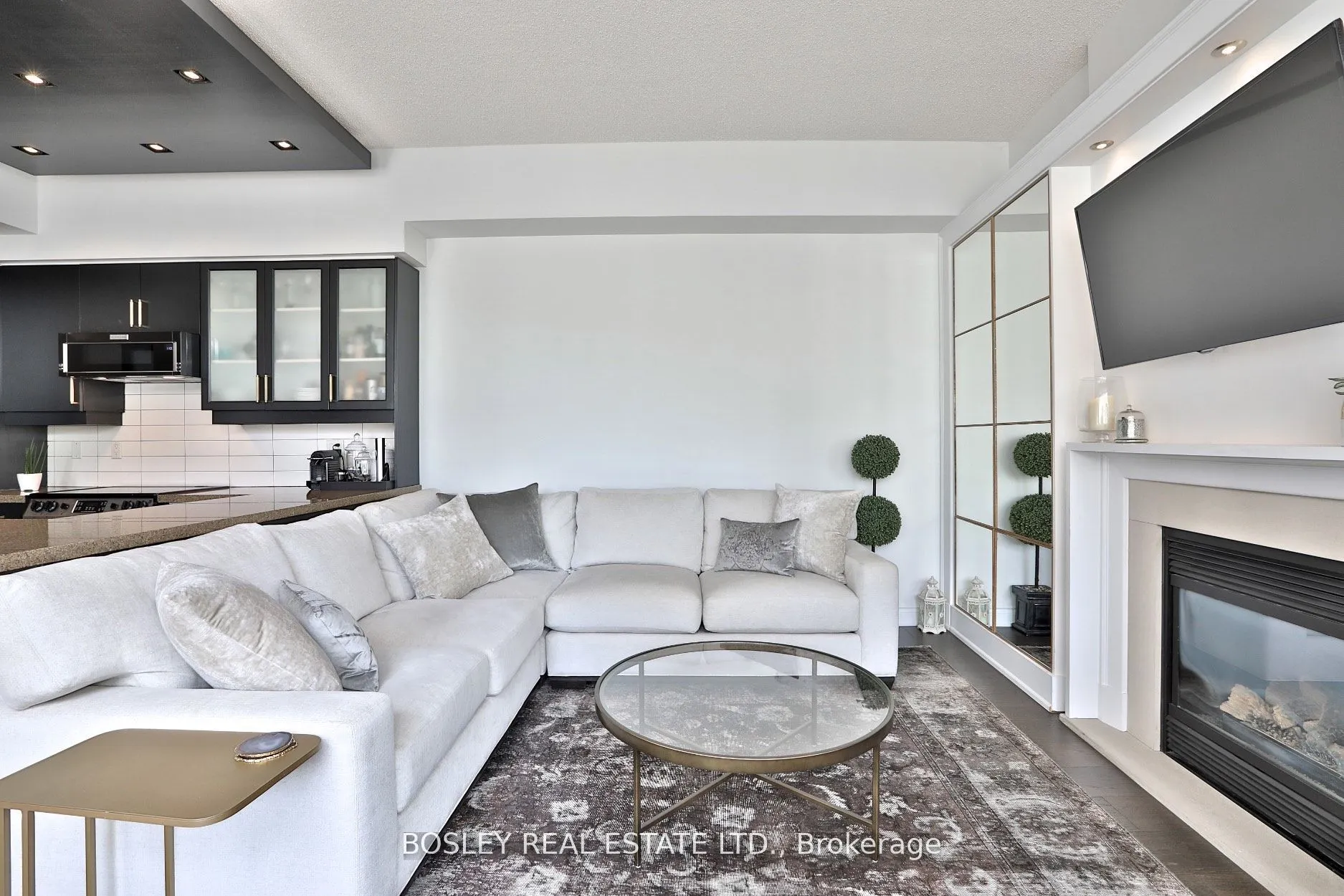 500 Queens Quay W, #208W