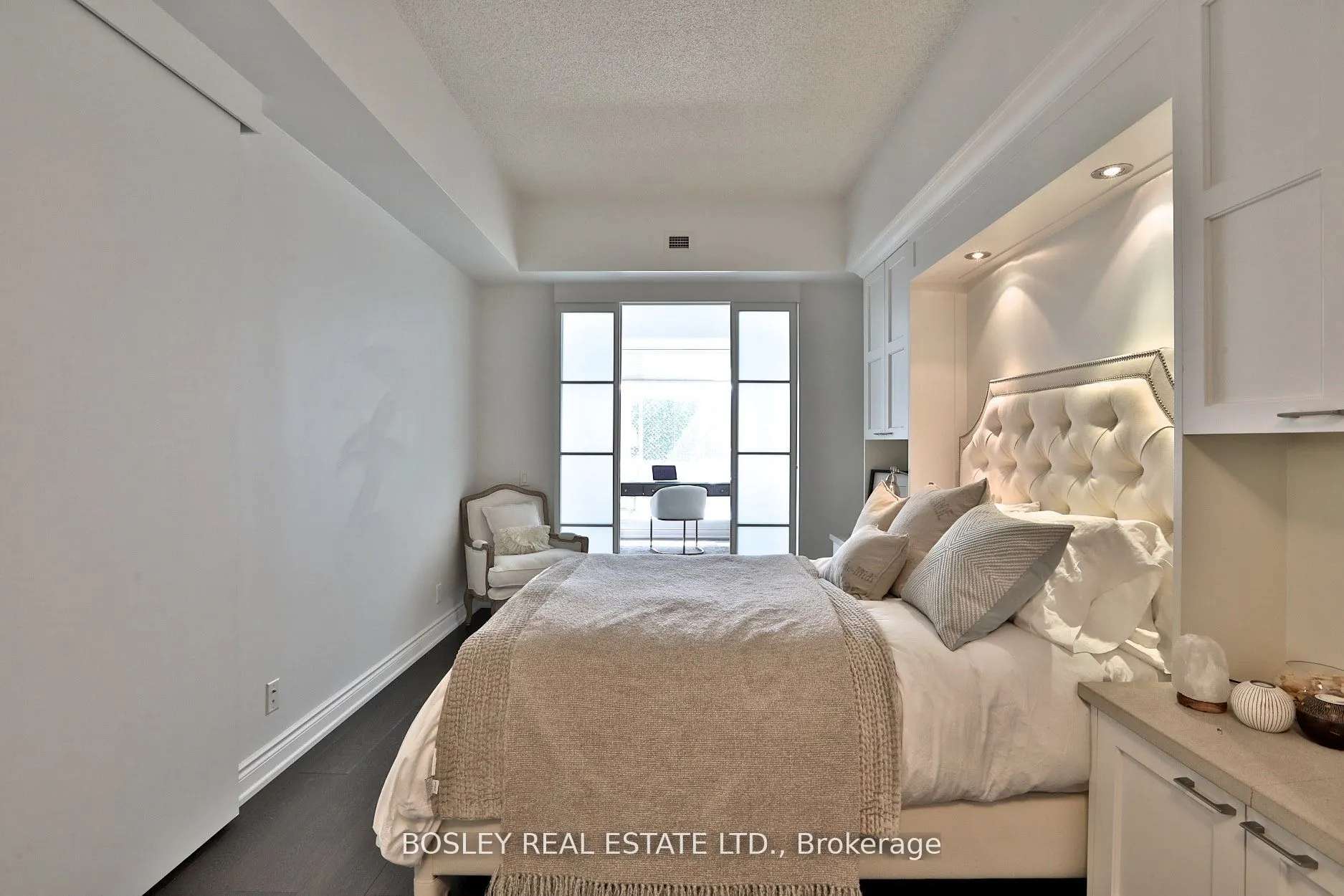 500 Queens Quay W, #208W