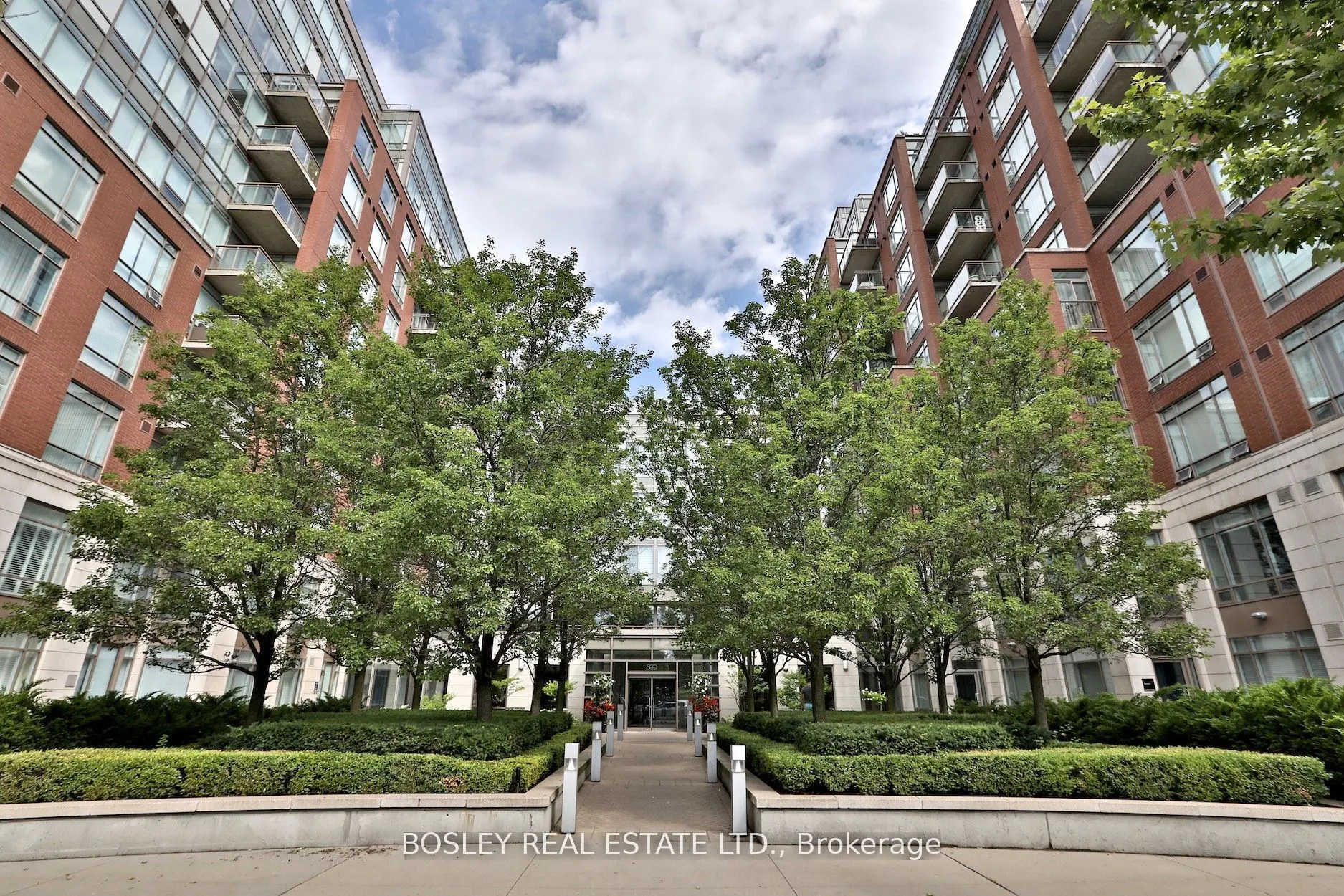 500 Queens Quay W, #208W