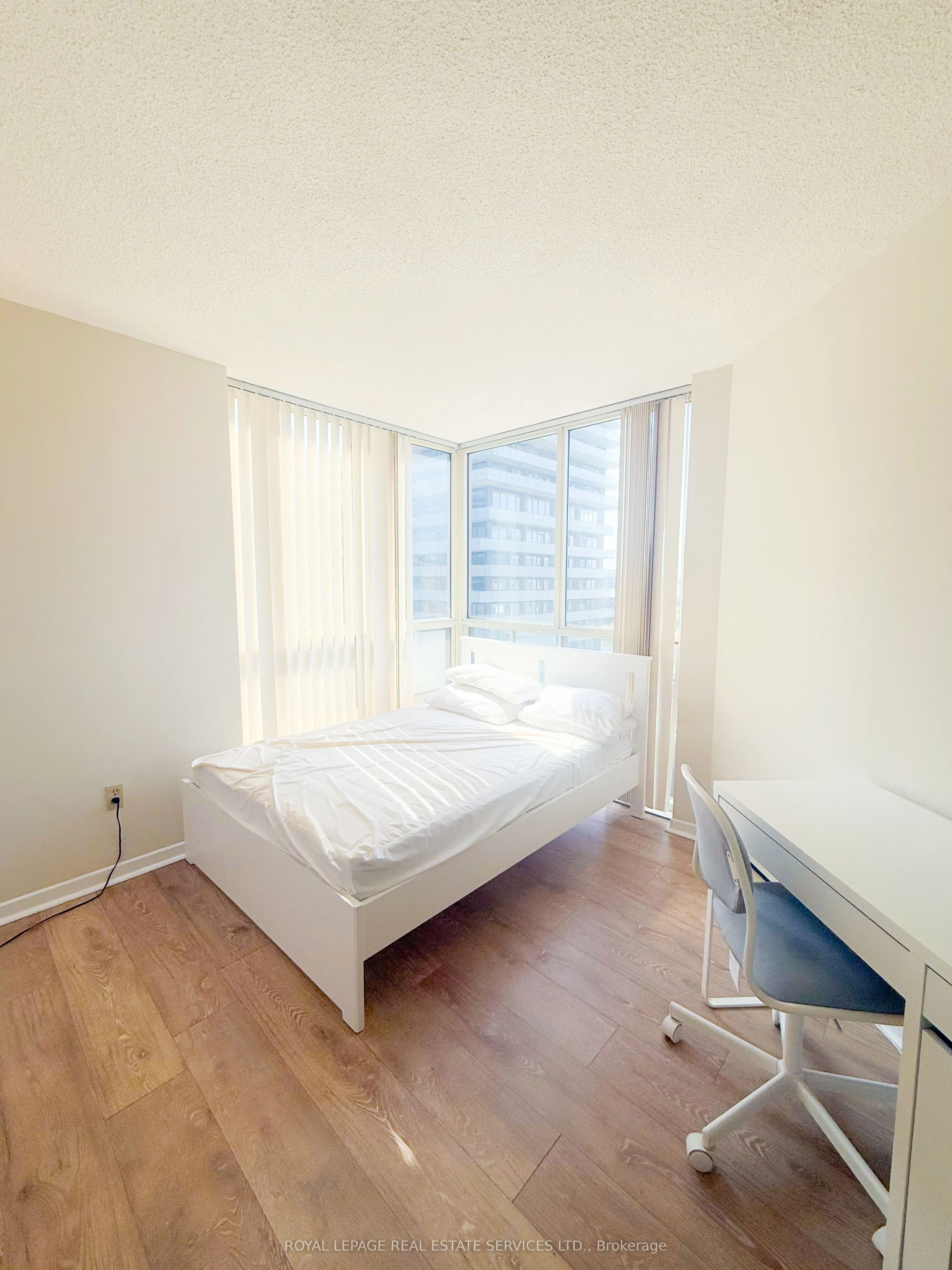 44 St. Joseph Street, #1212