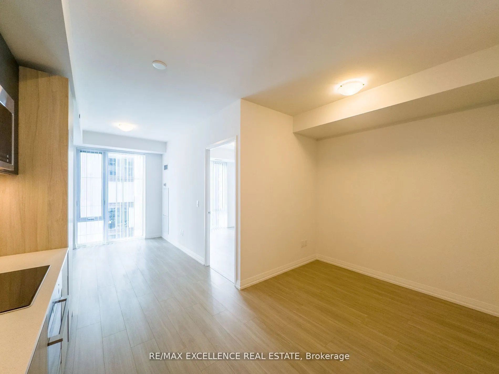 28 Widmer Street, #4122