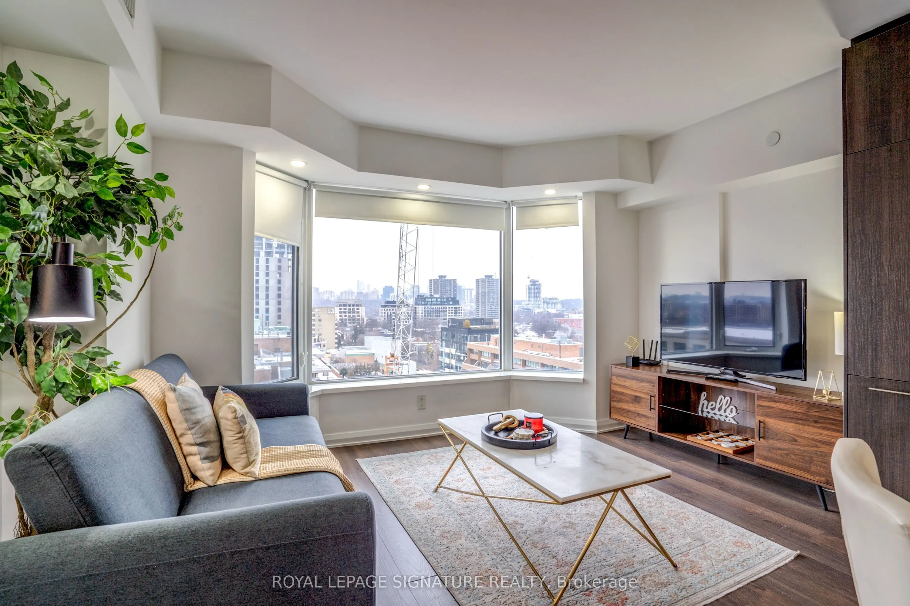 155 Yorkville Avenue, #1218