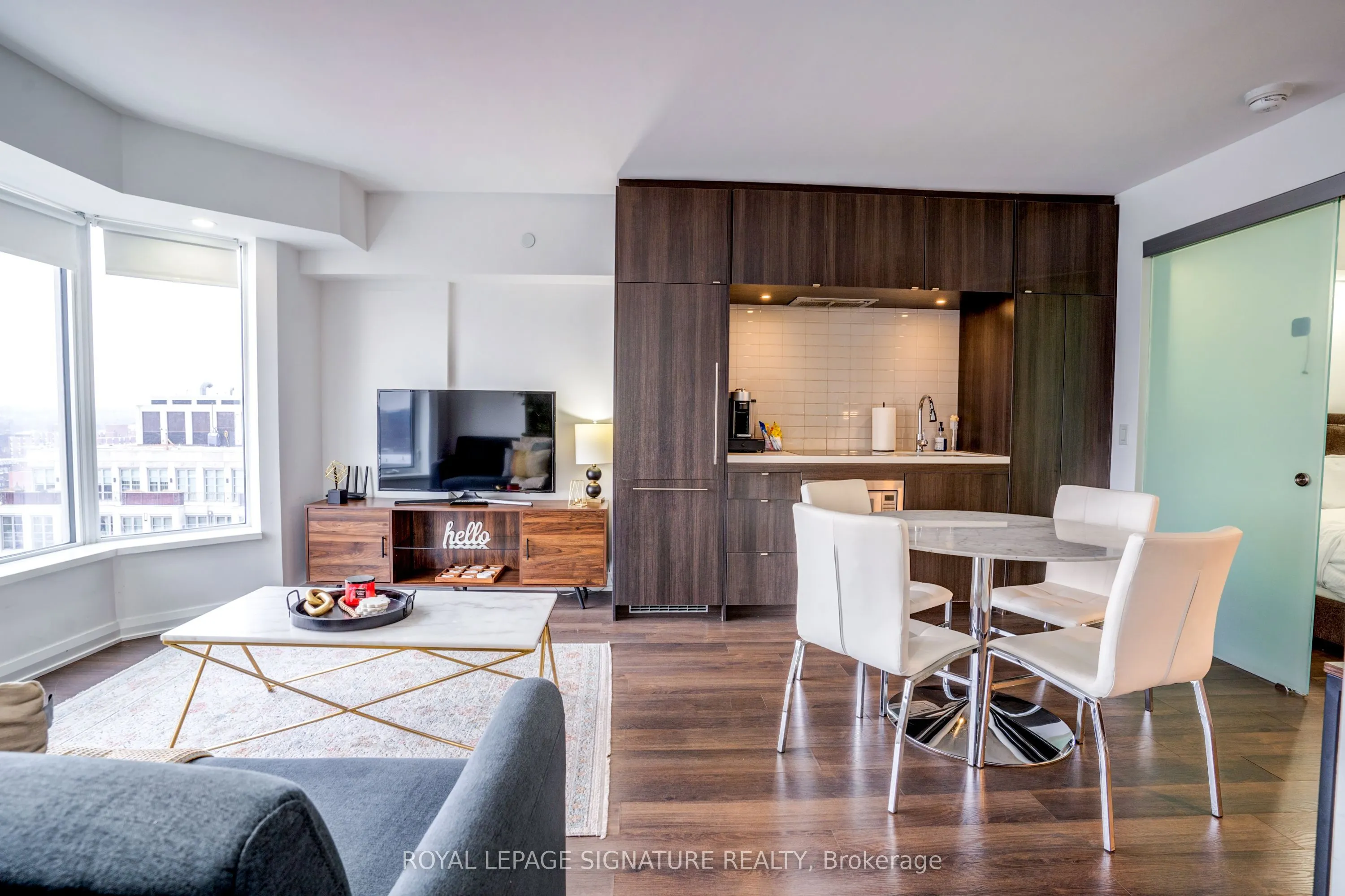 155 Yorkville Avenue, #1218