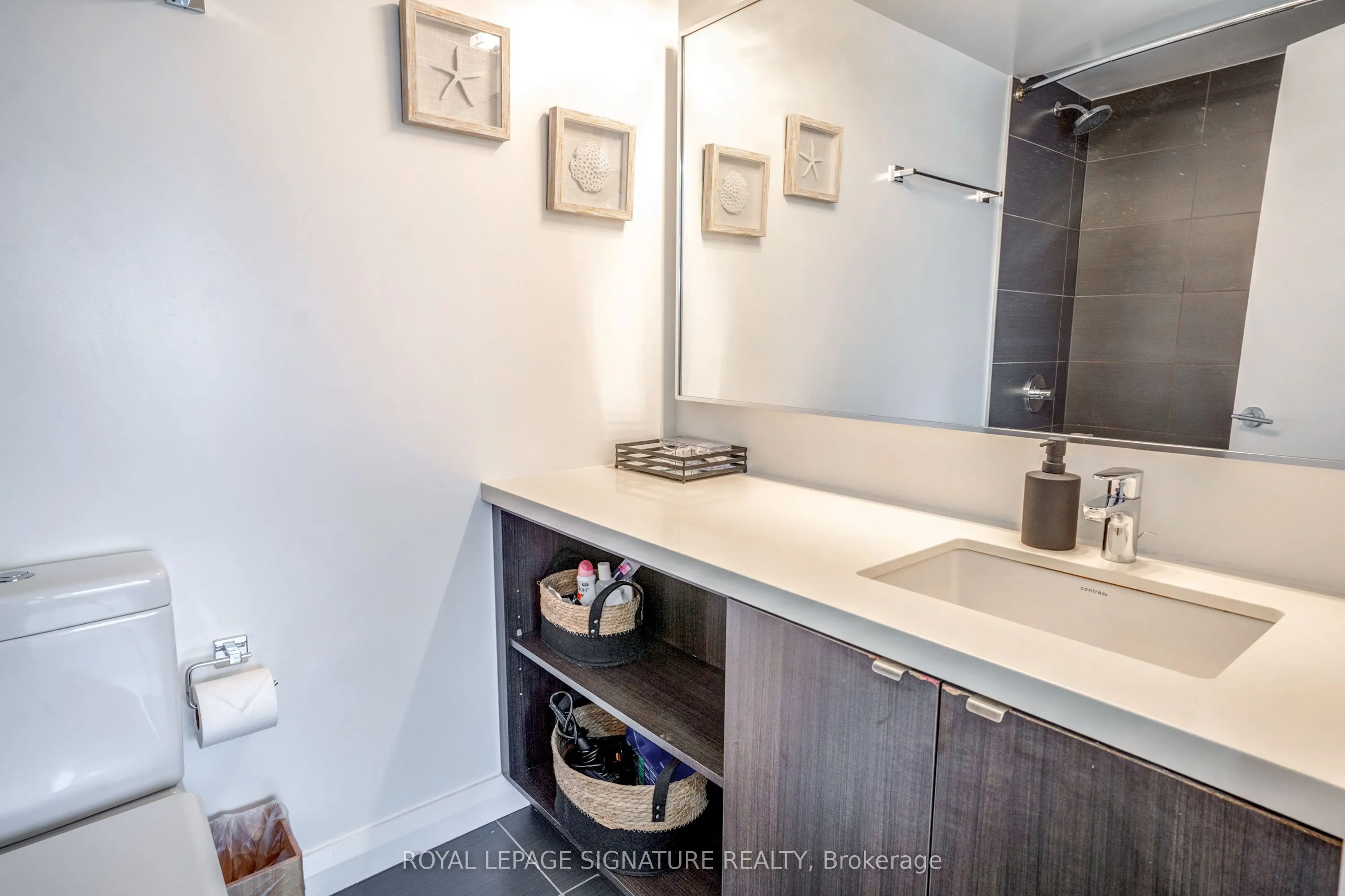 155 Yorkville Avenue, #1218