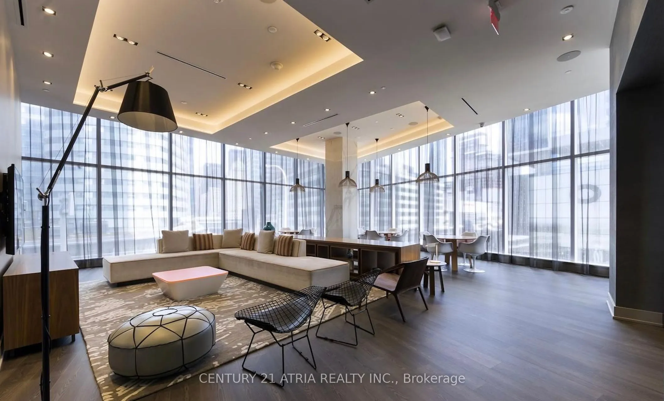 10 York Street, #802
