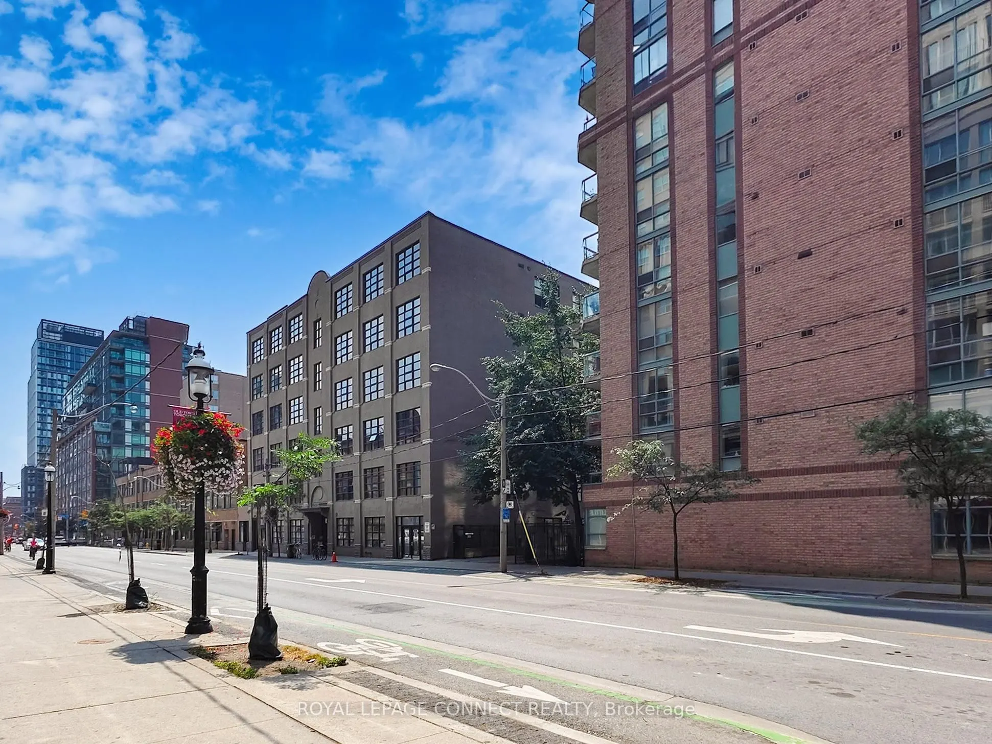 311 Richmond Street E, #809