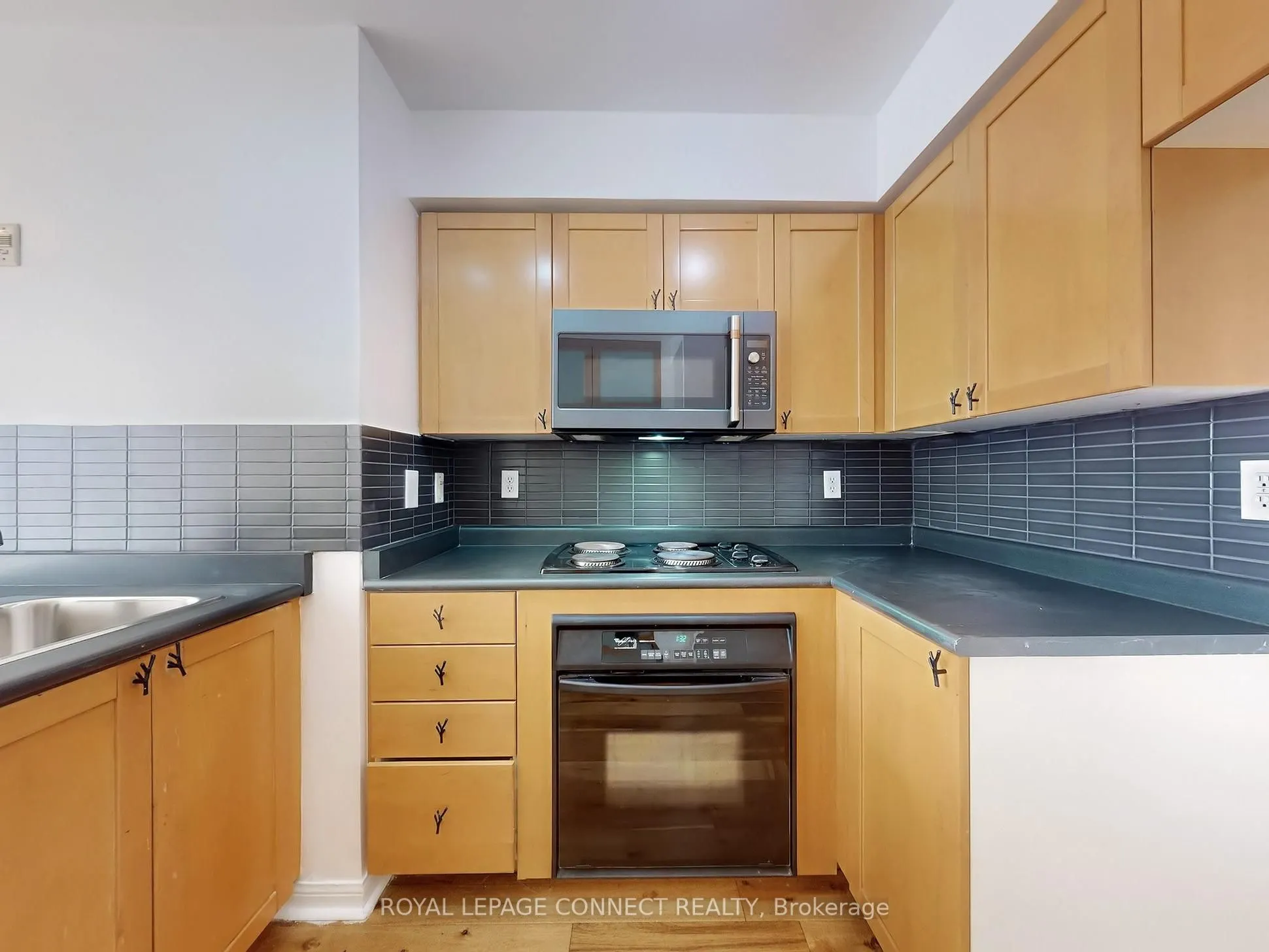 311 Richmond Street E, #809