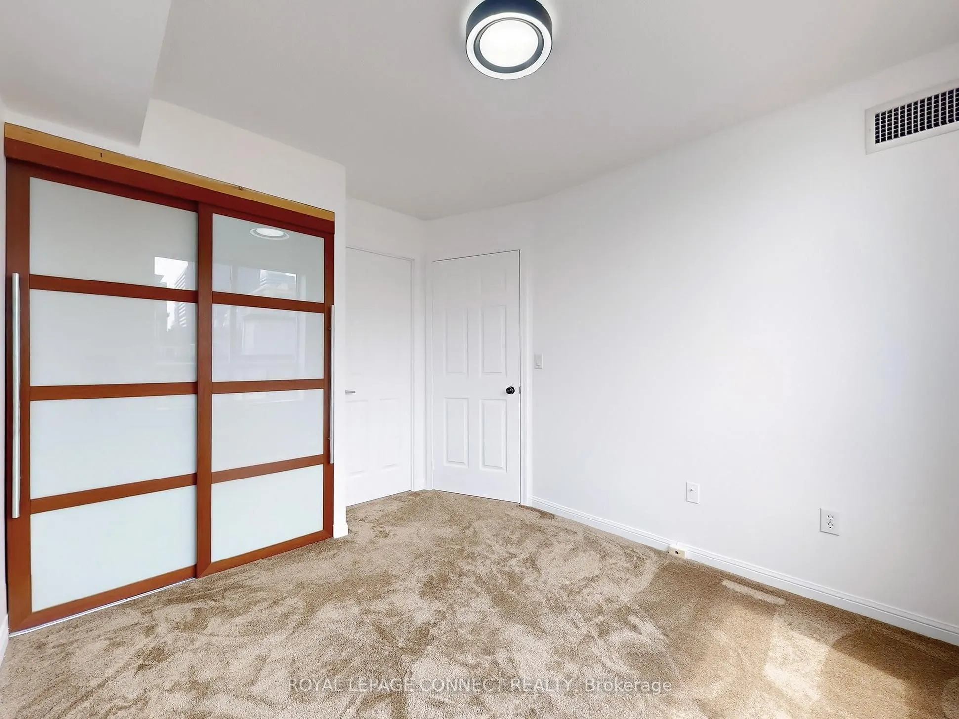311 Richmond Street E, #809
