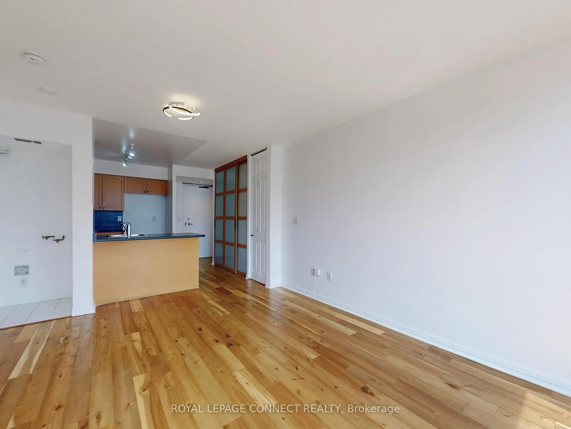 311 Richmond Street E, #809