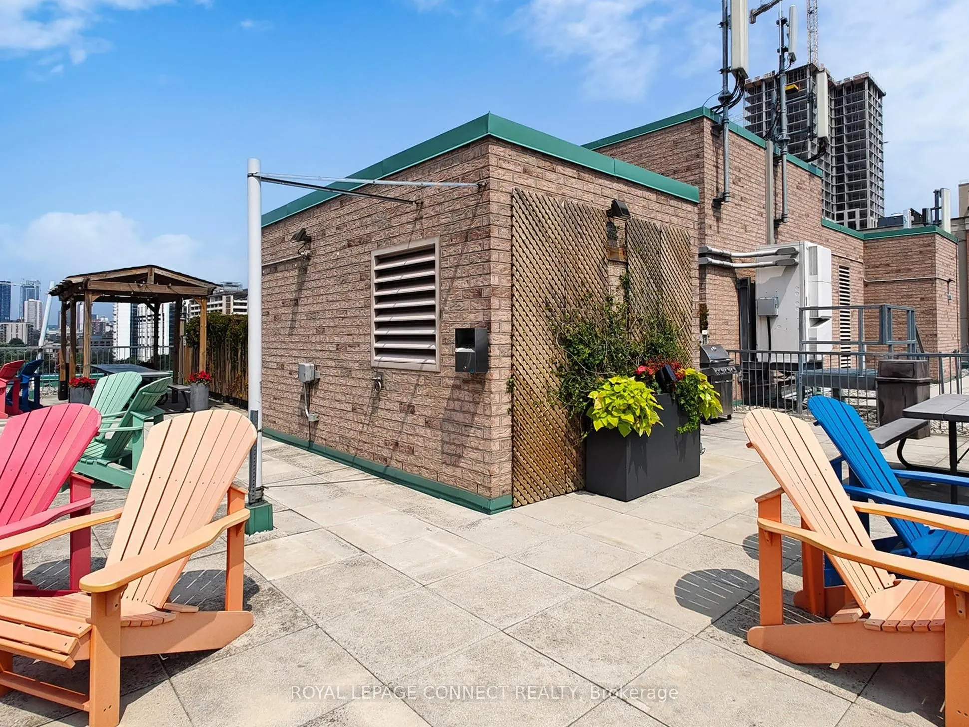 311 Richmond Street E, #809