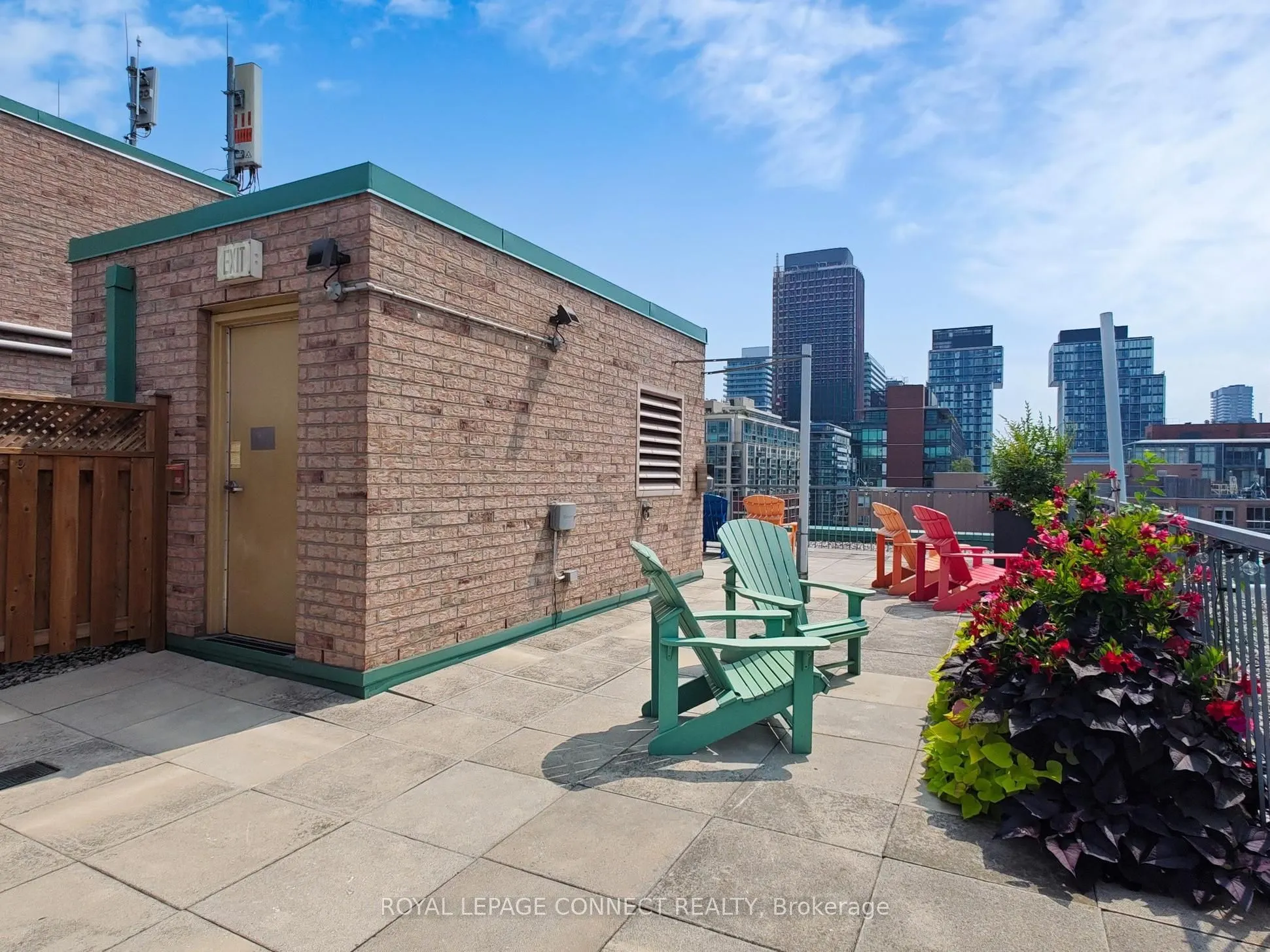311 Richmond Street E, #809