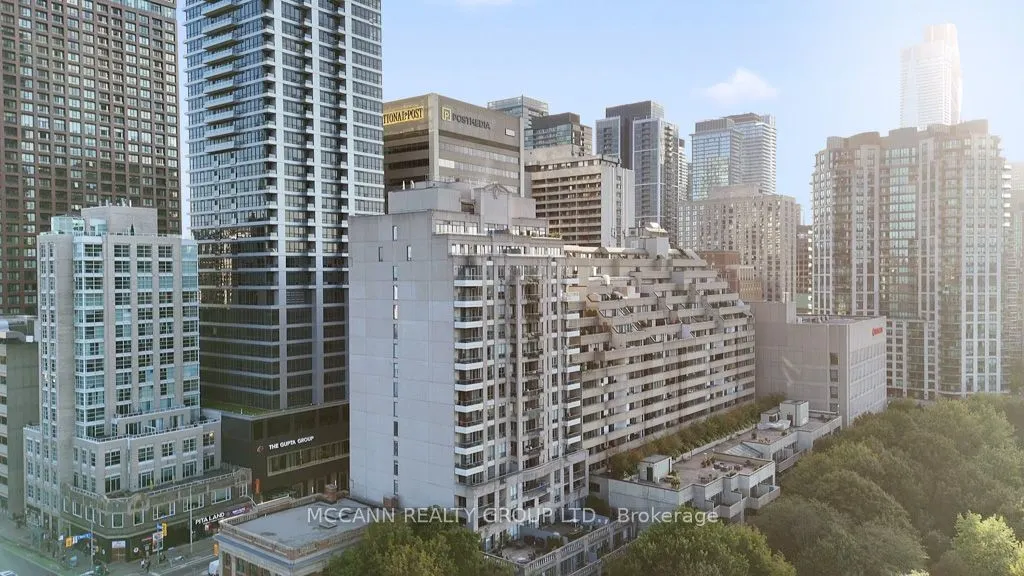 360 Bloor Street E, #301