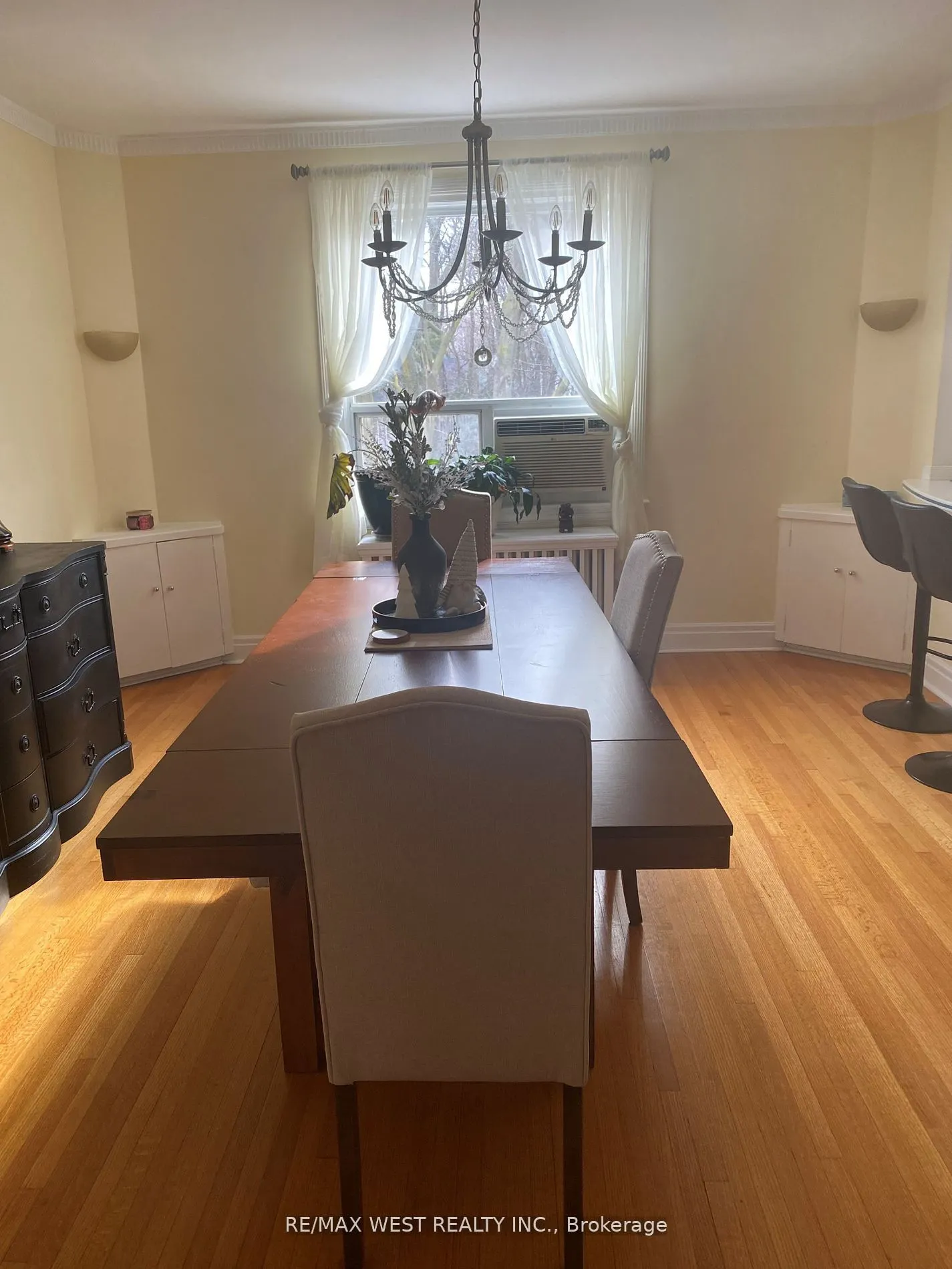 7 Otter Crescent, #2nd Flr