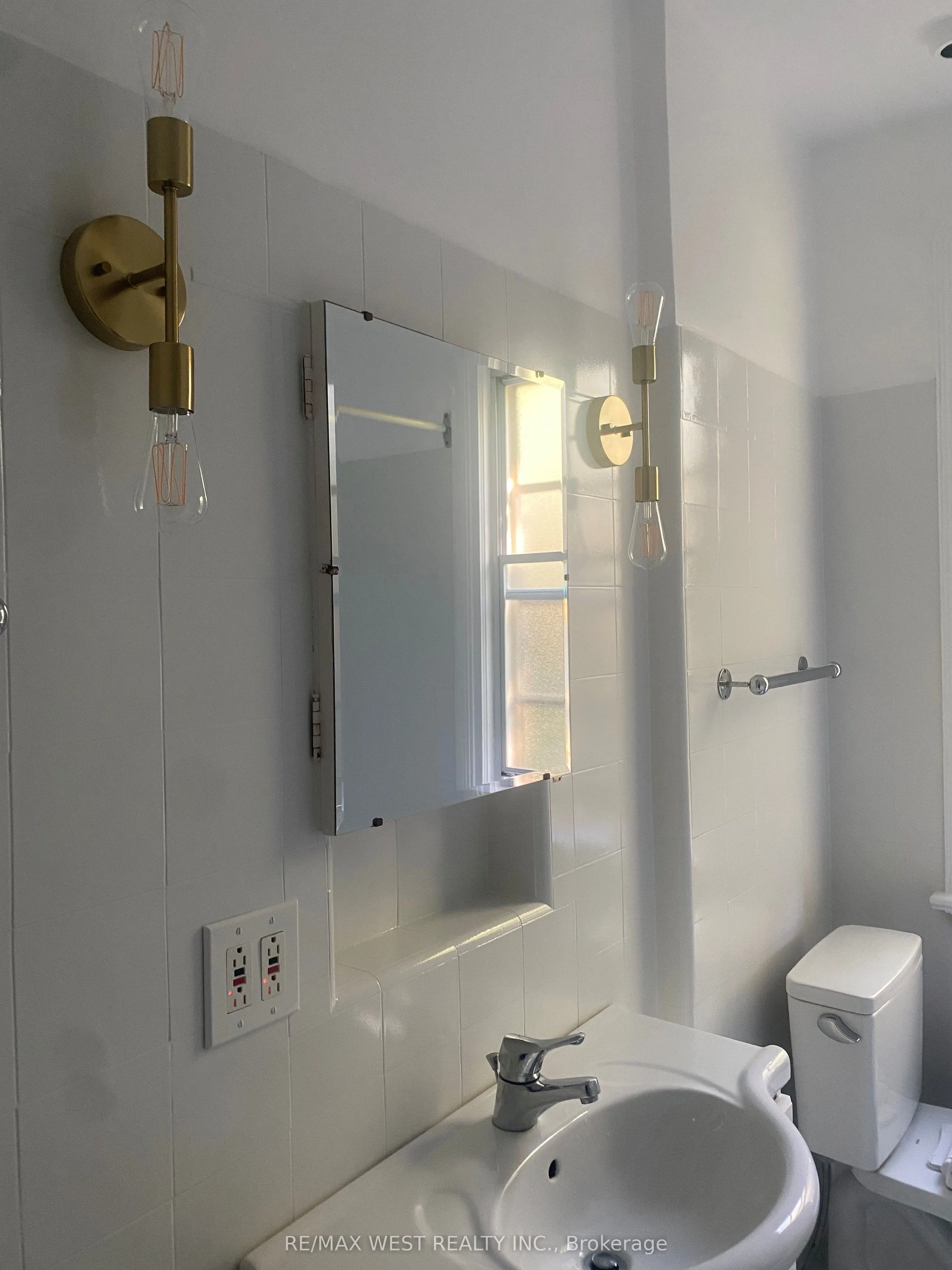 7 Otter Crescent, #2nd Flr