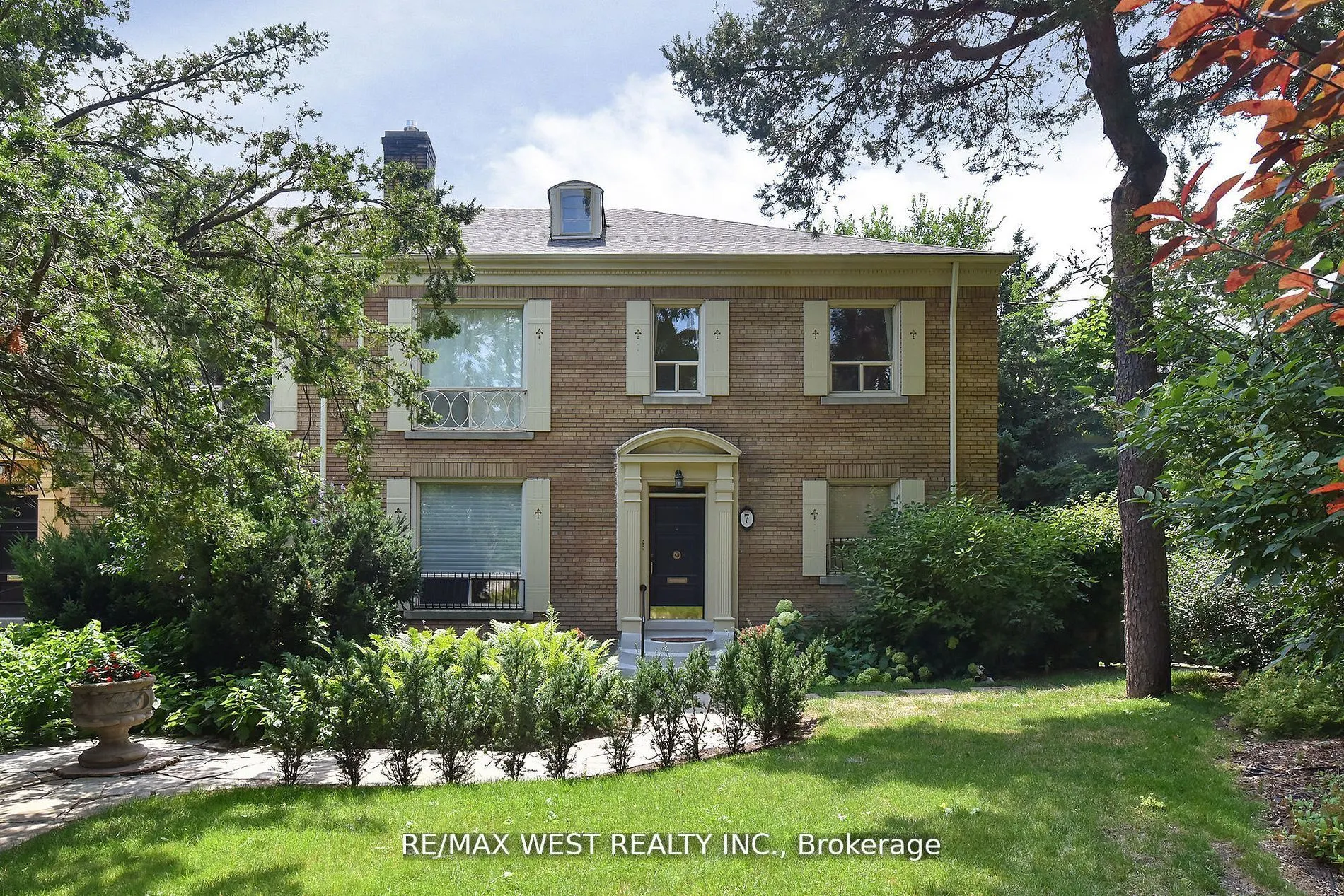 7 Otter Crescent, #2nd Flr