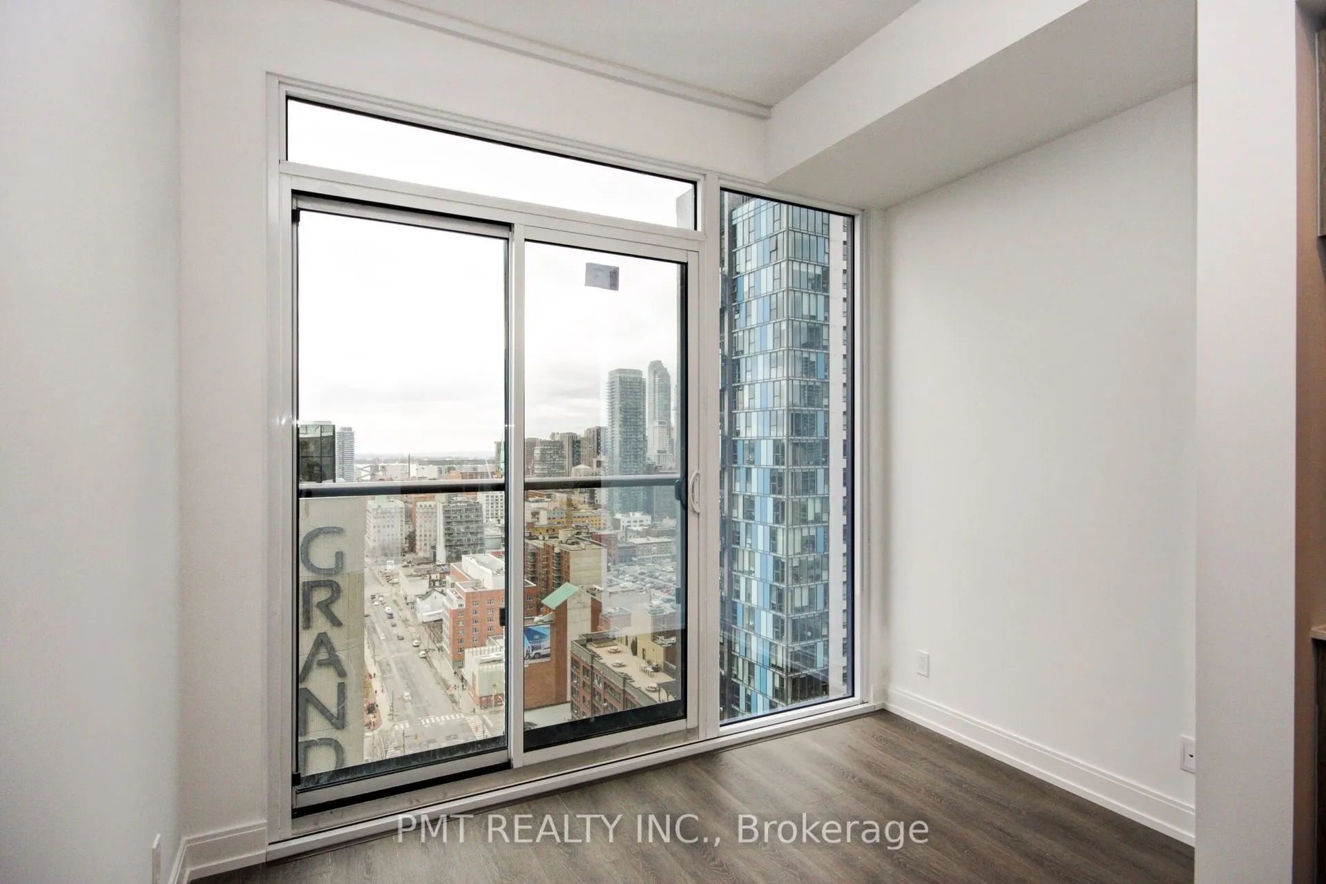 181 Dundas Street E, #2508