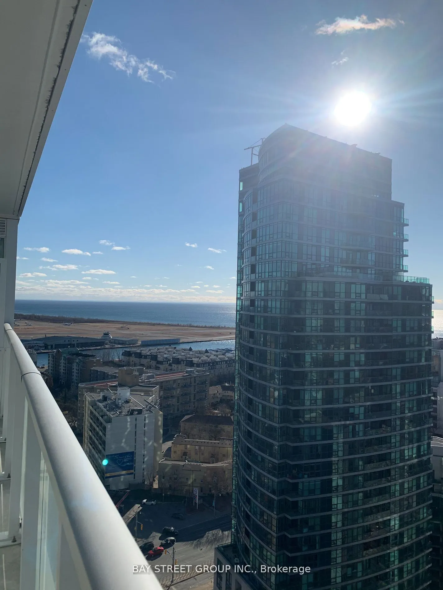 19 Bathurst Street, #2801