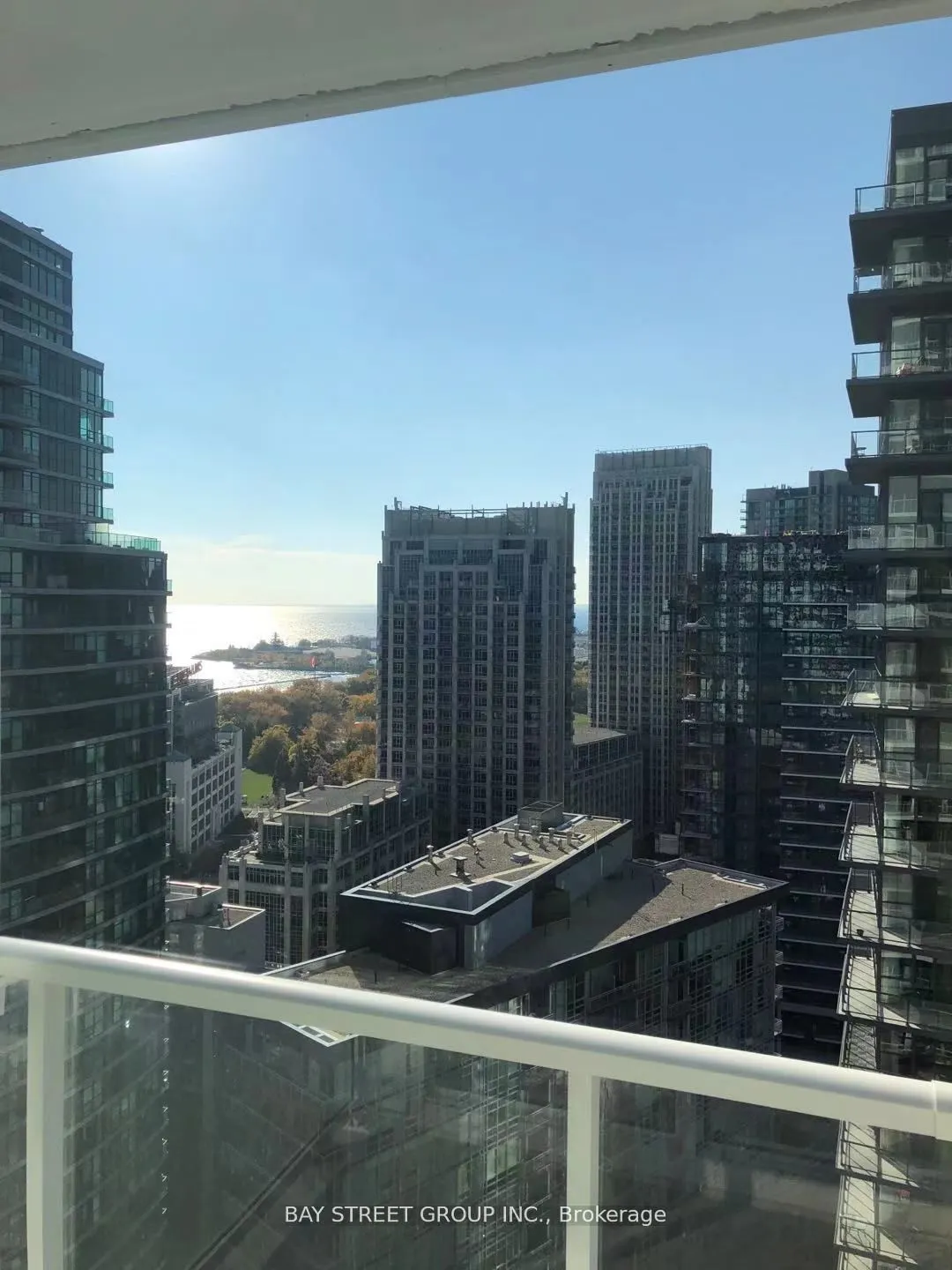 19 Bathurst Street, #2801
