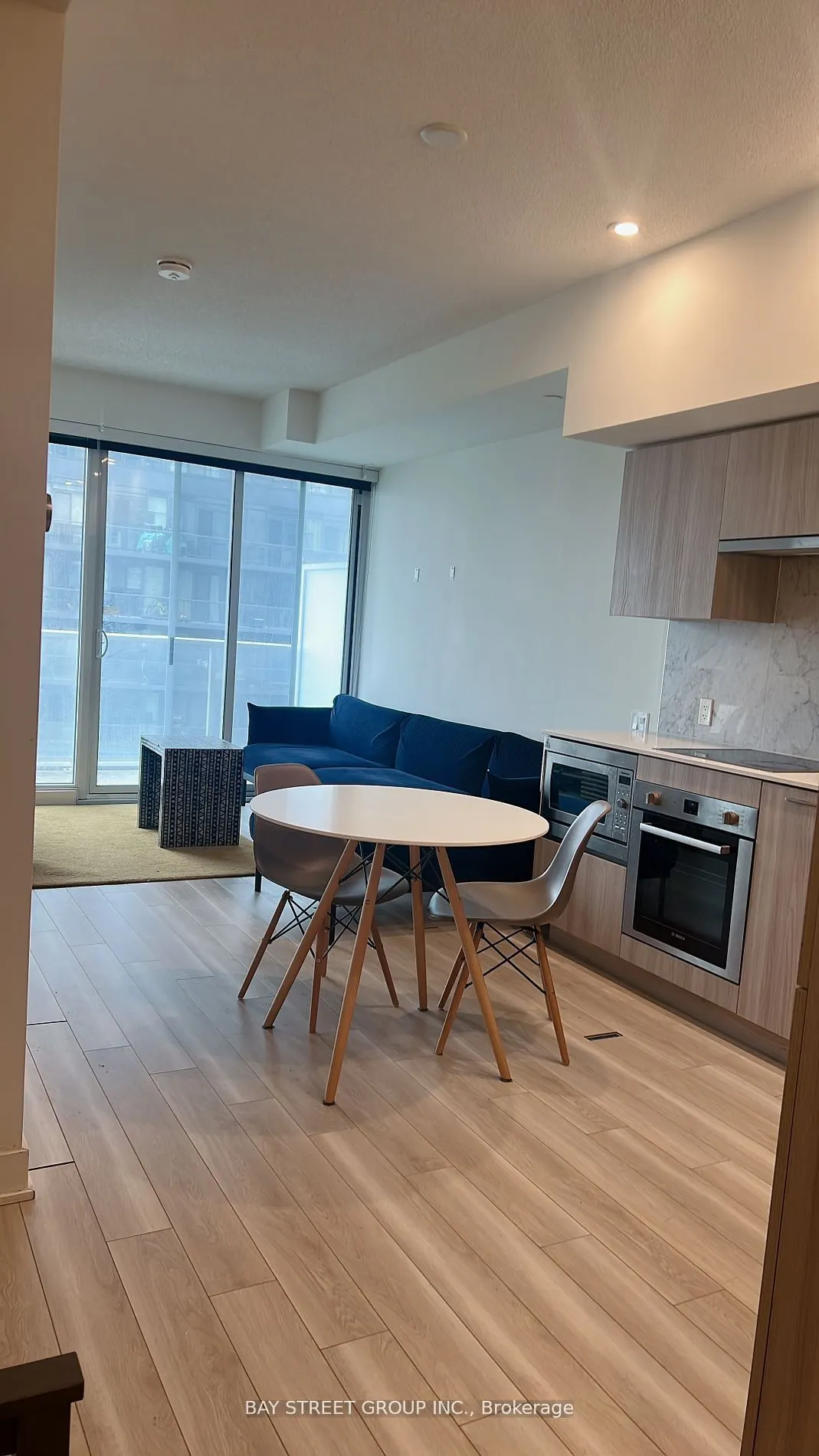 19 Bathurst Street, #2801